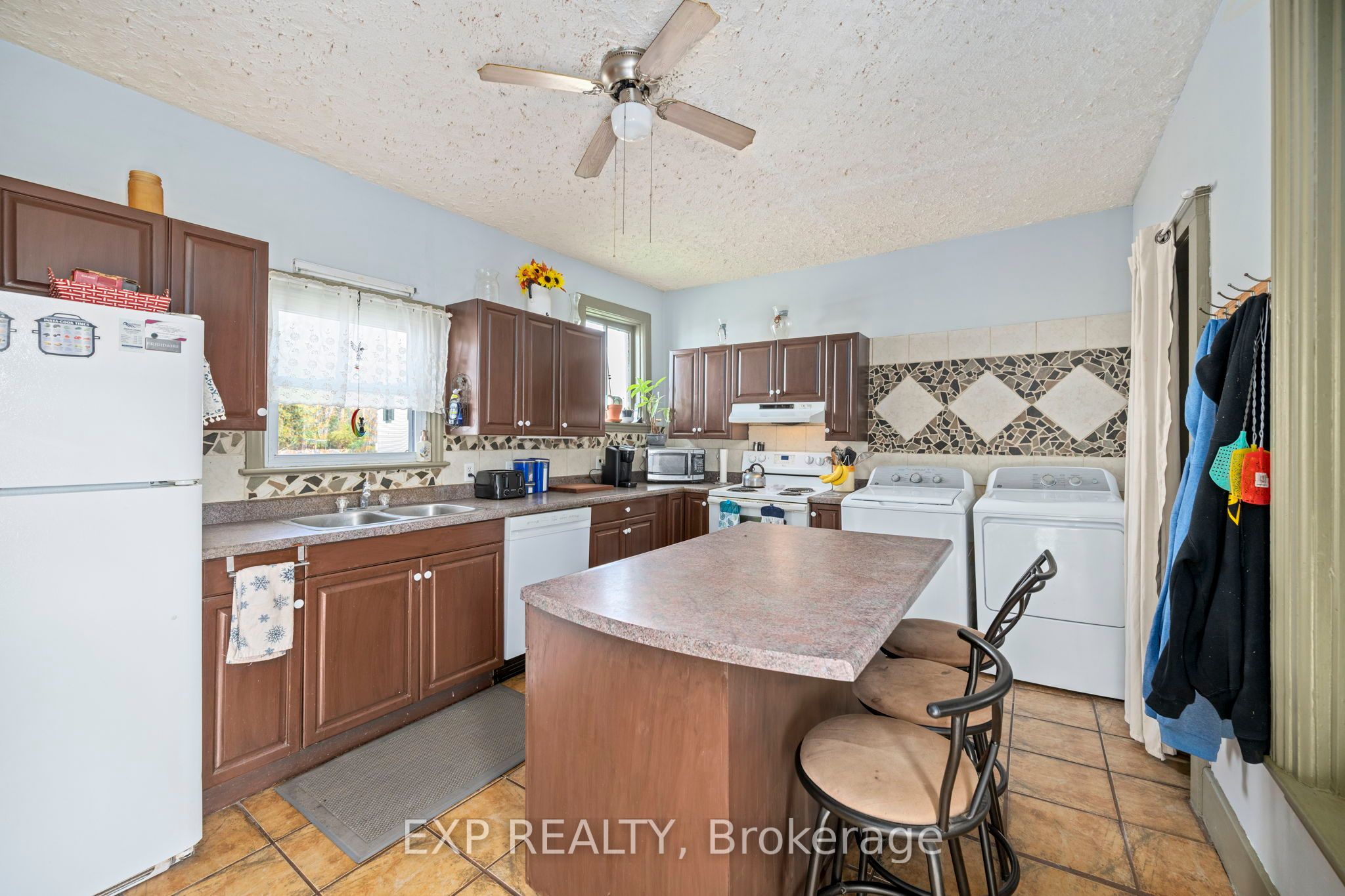 22874 Hagerty Road Property Photo 10