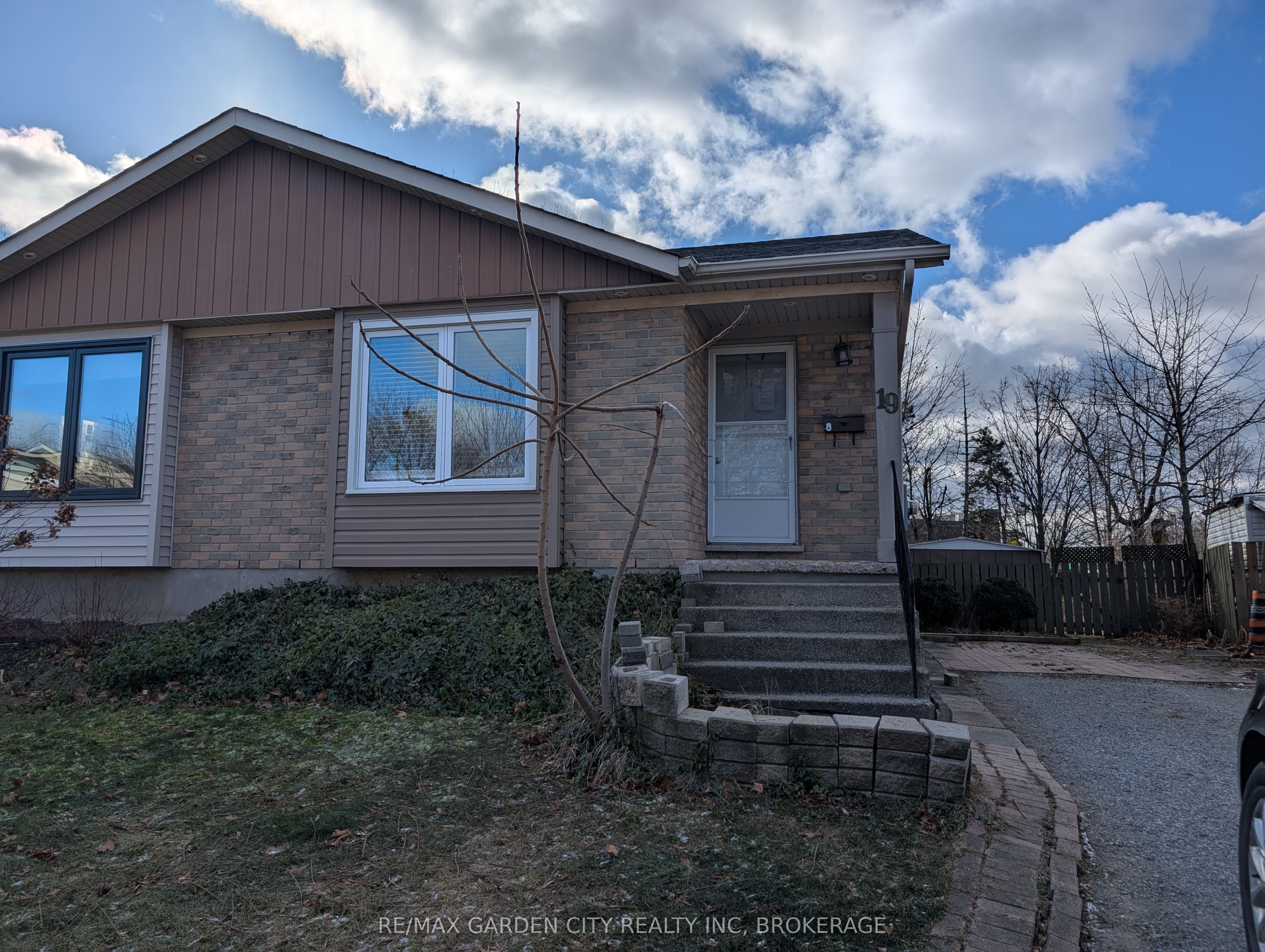 19 Cecelia Court Property Photo 1