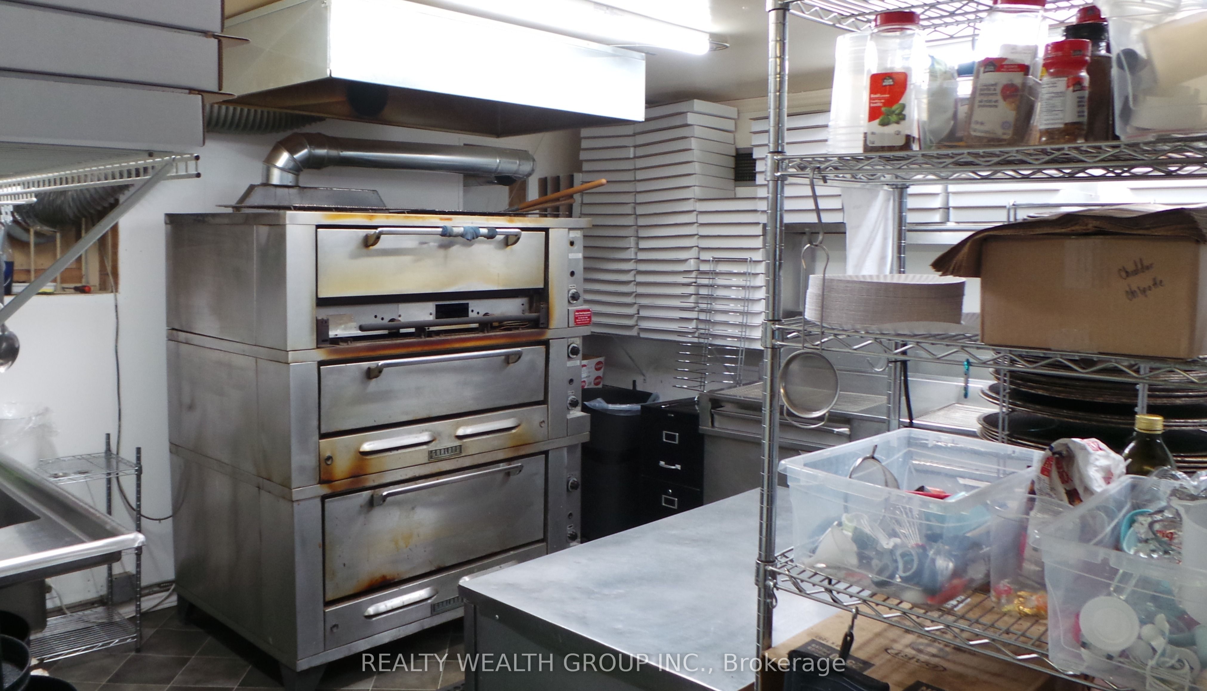 153 Angeline Street N 3 Property Photo 5