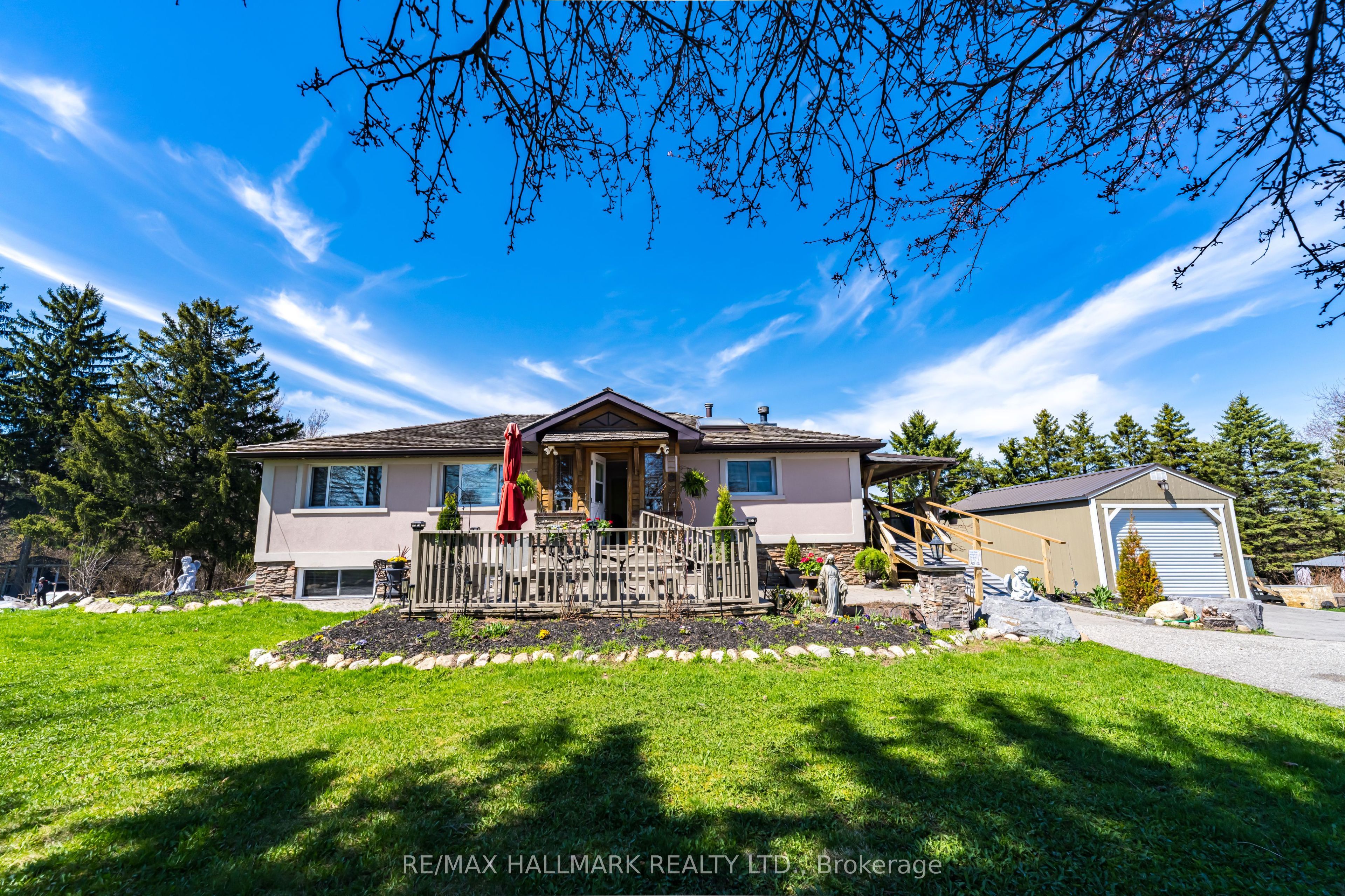 207109 Hwy 9 N/a Property Photo 1