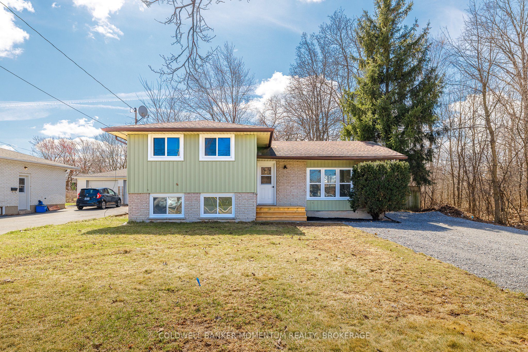 85 Woodlawn Road Property Photo 2