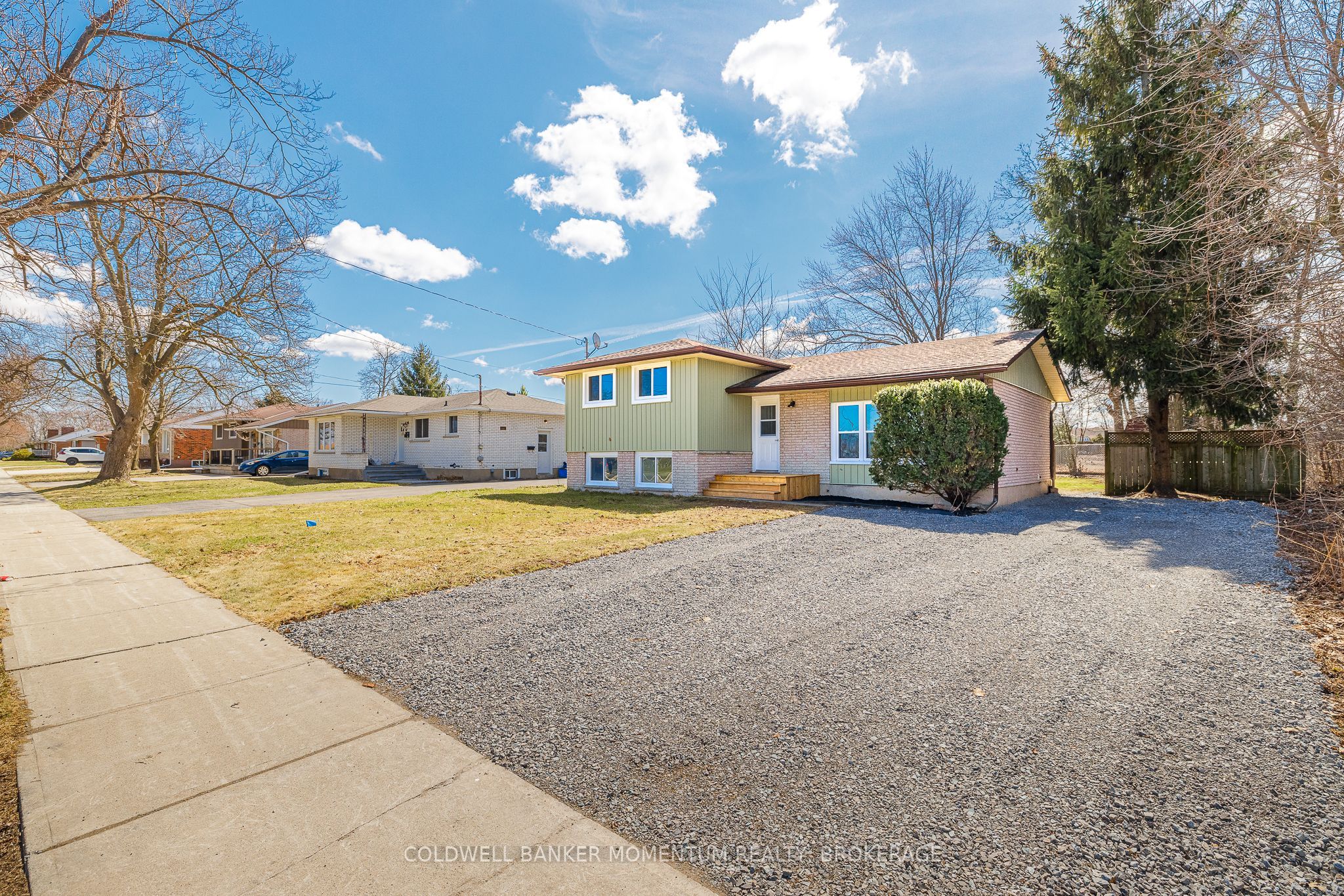 85 Woodlawn Road Property Photo 4