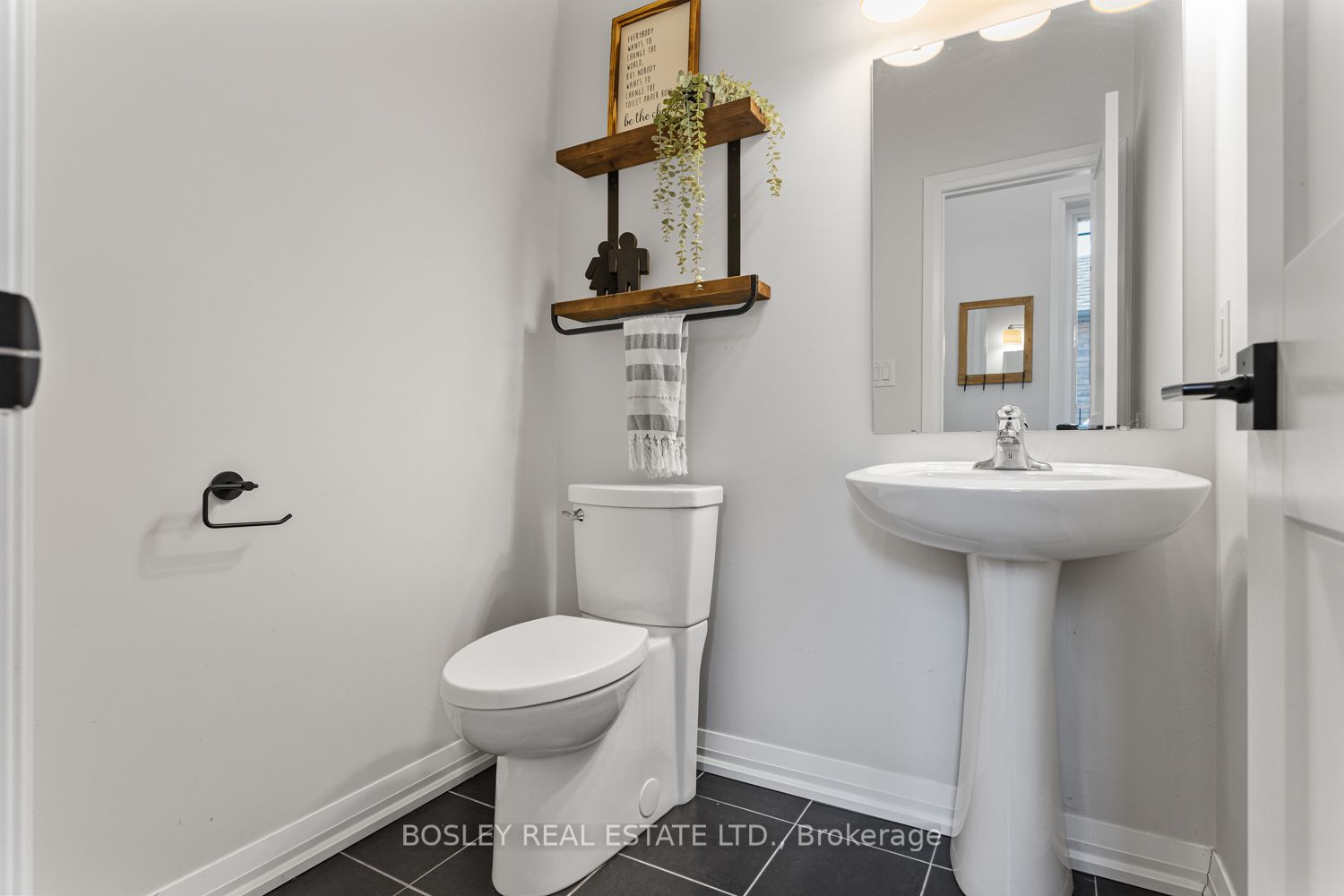 27 Drummond Street Property Photo 18