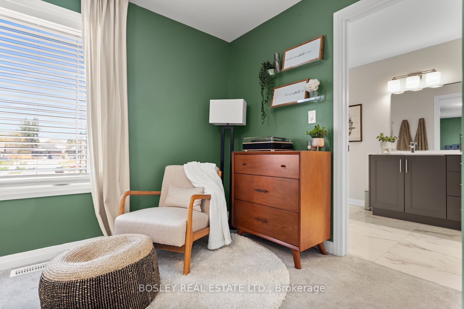 27 Drummond Street Property Photo 25