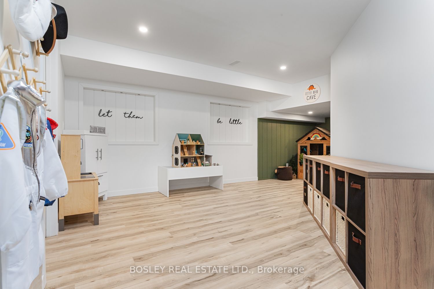 27 Drummond Street Property Photo 34