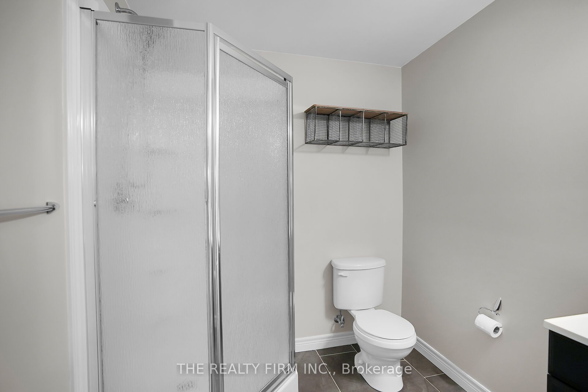 #37 - 1030 Oakcrossing Gate Property Photo 32
