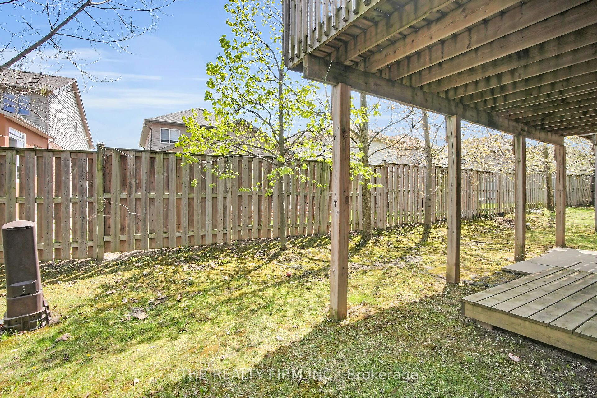 #37 - 1030 Oakcrossing Gate Property Photo 36