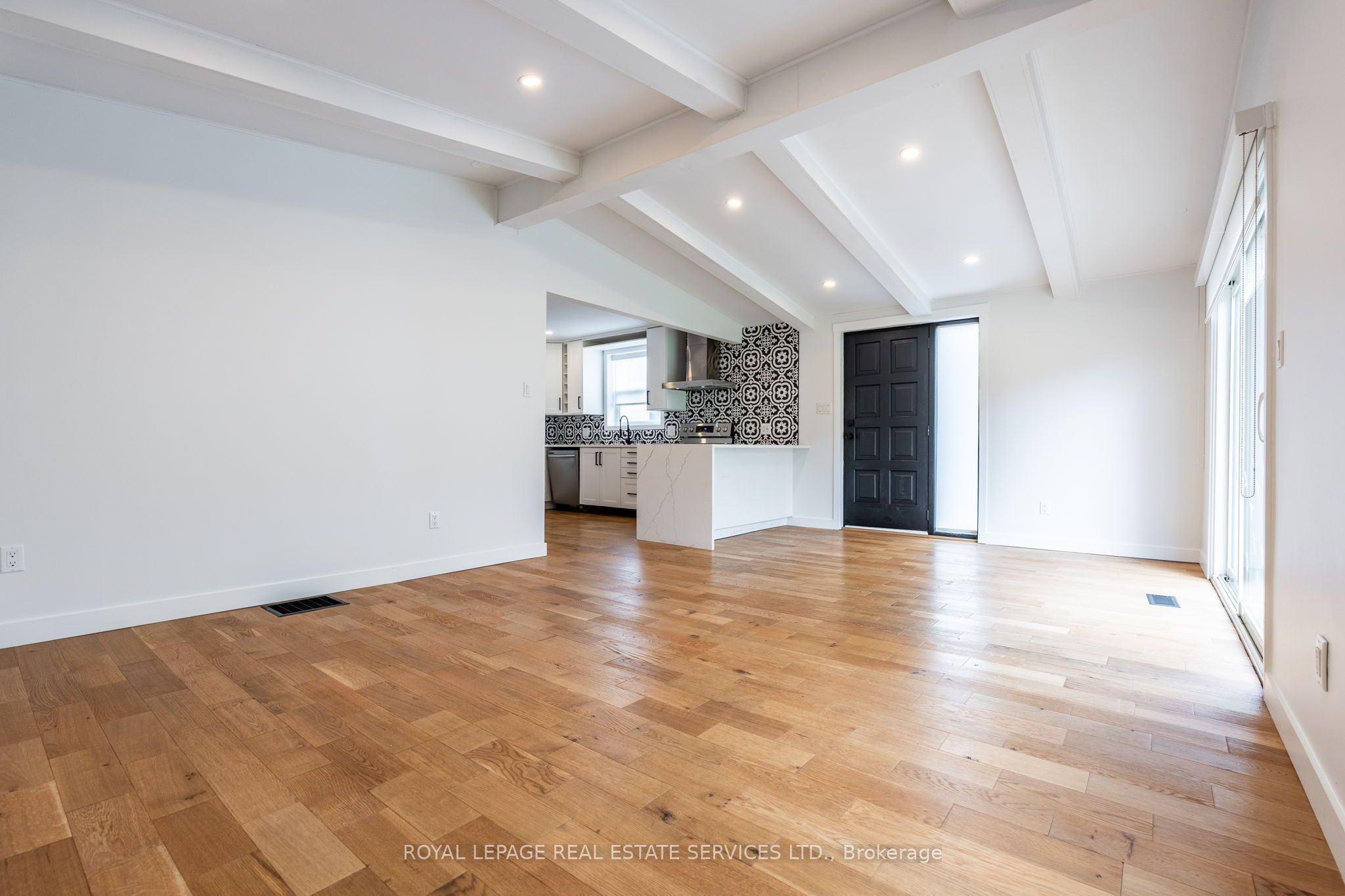 182 Cloverdale Avenue Property Photo 12