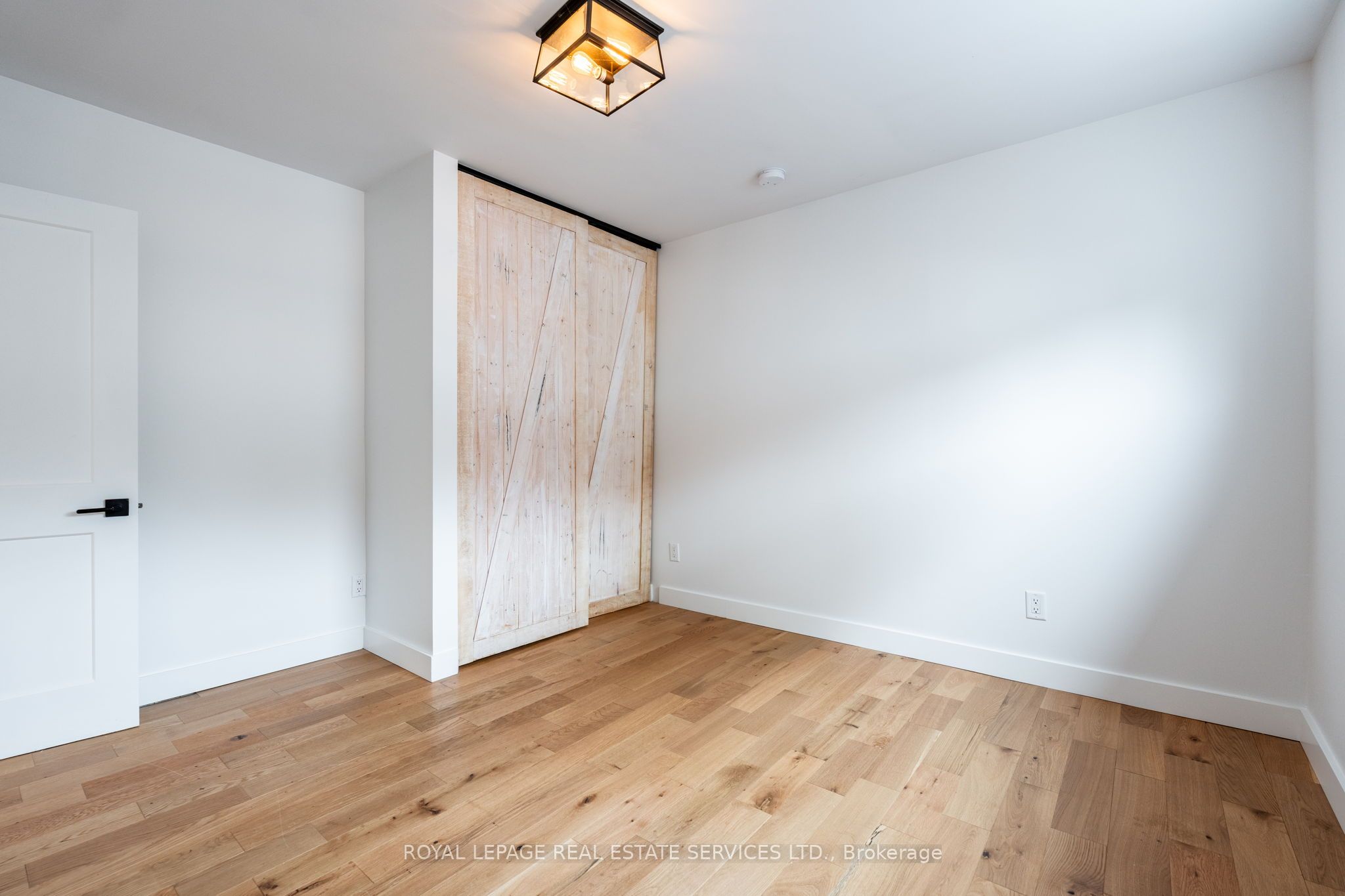 182 Cloverdale Avenue Property Photo 26