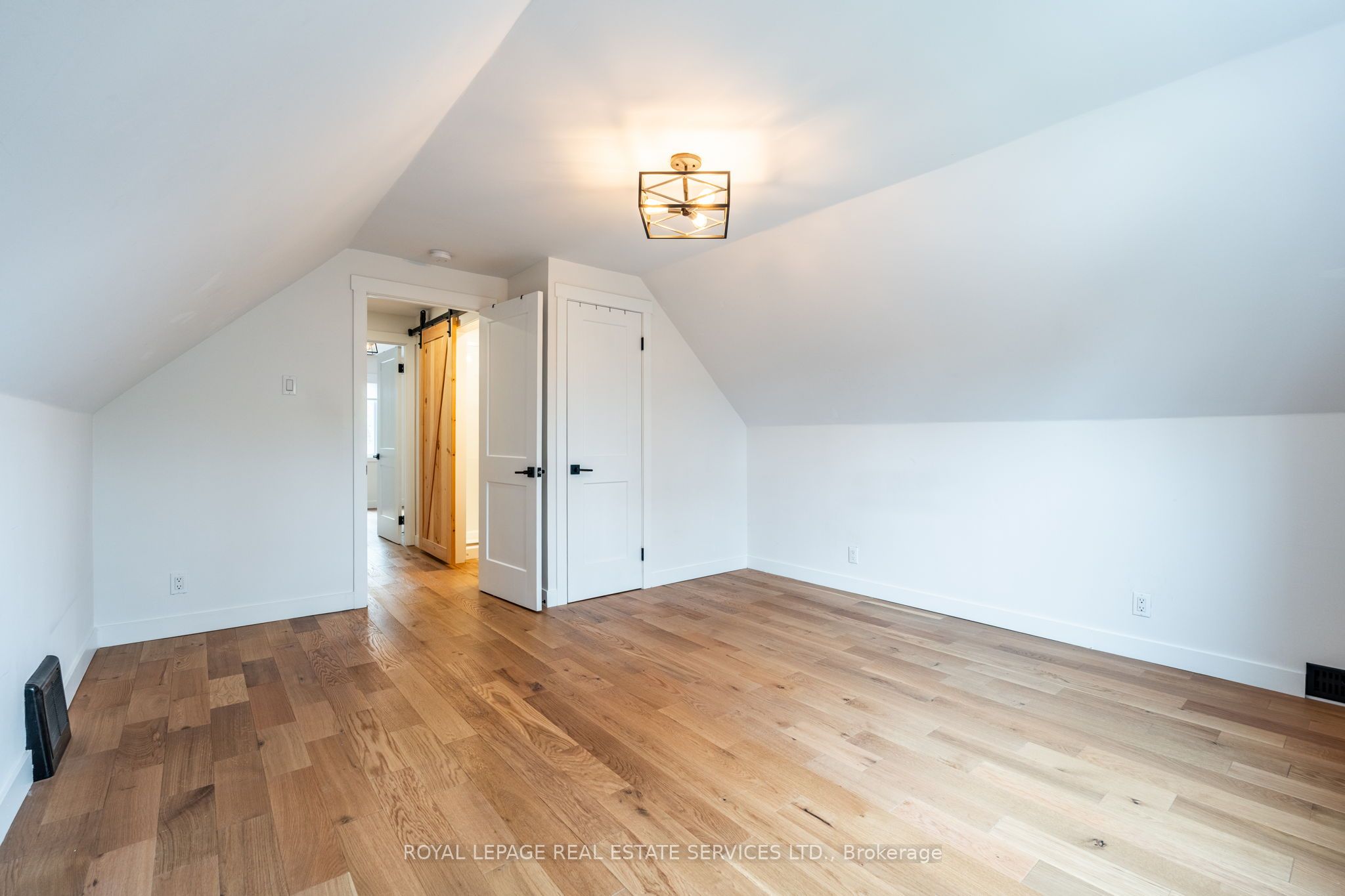182 Cloverdale Avenue Property Photo 30