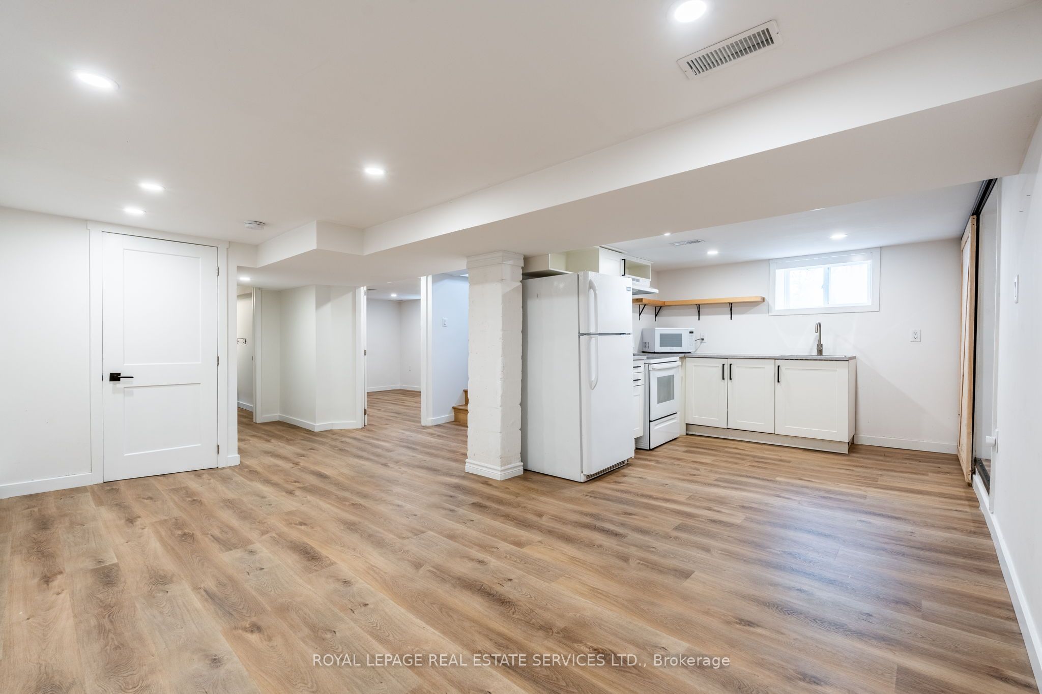 182 Cloverdale Avenue Property Photo 39