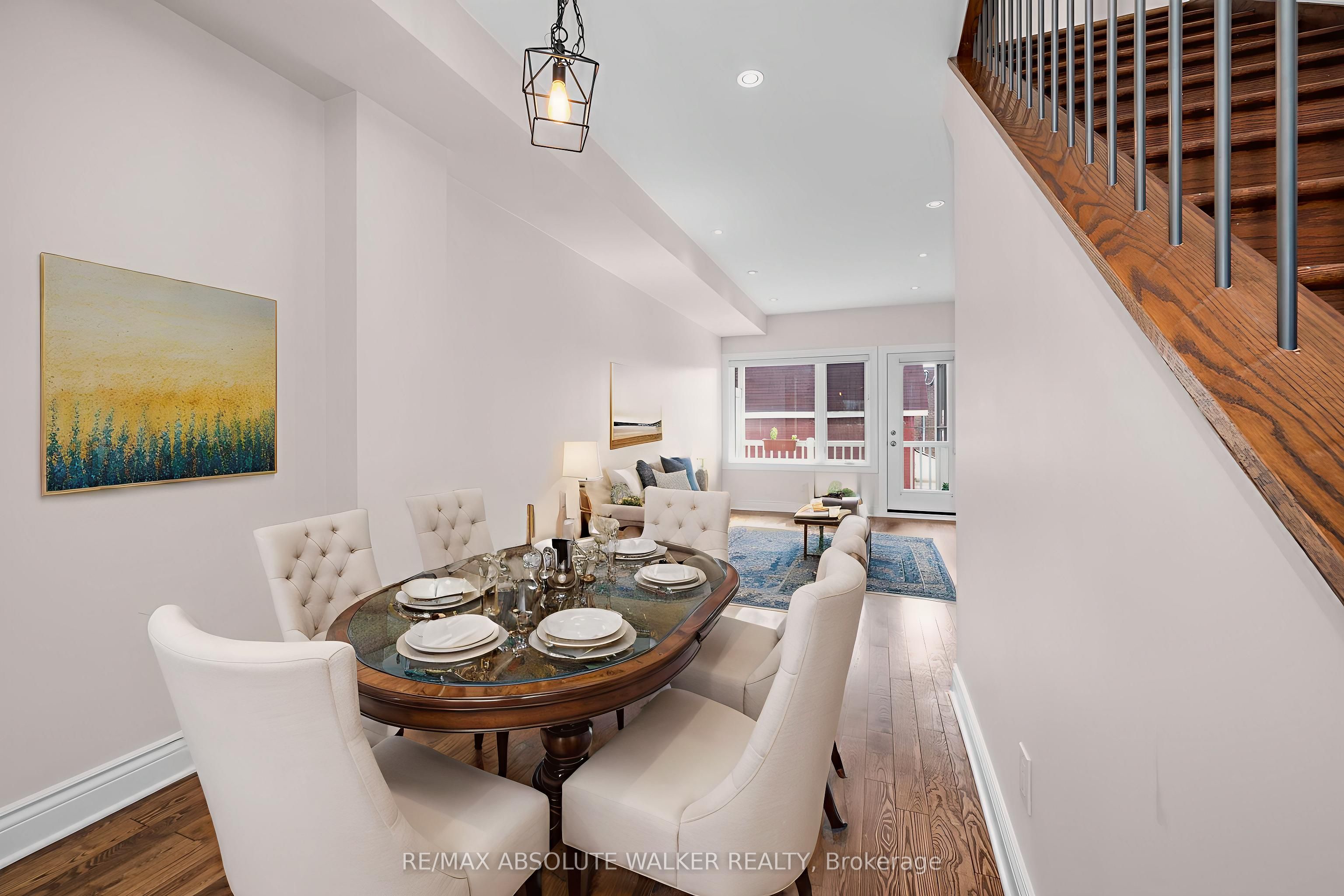 286 Cambridge Street N Property Photo 12
