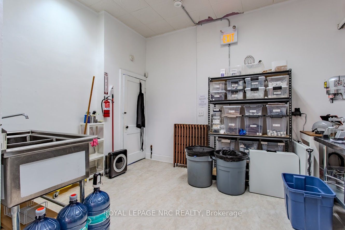 44 Jarvis St Property Photo 13