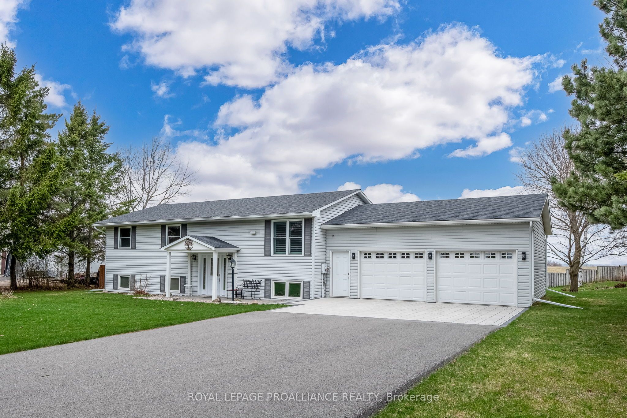 9698 Corkery Road Property Photo