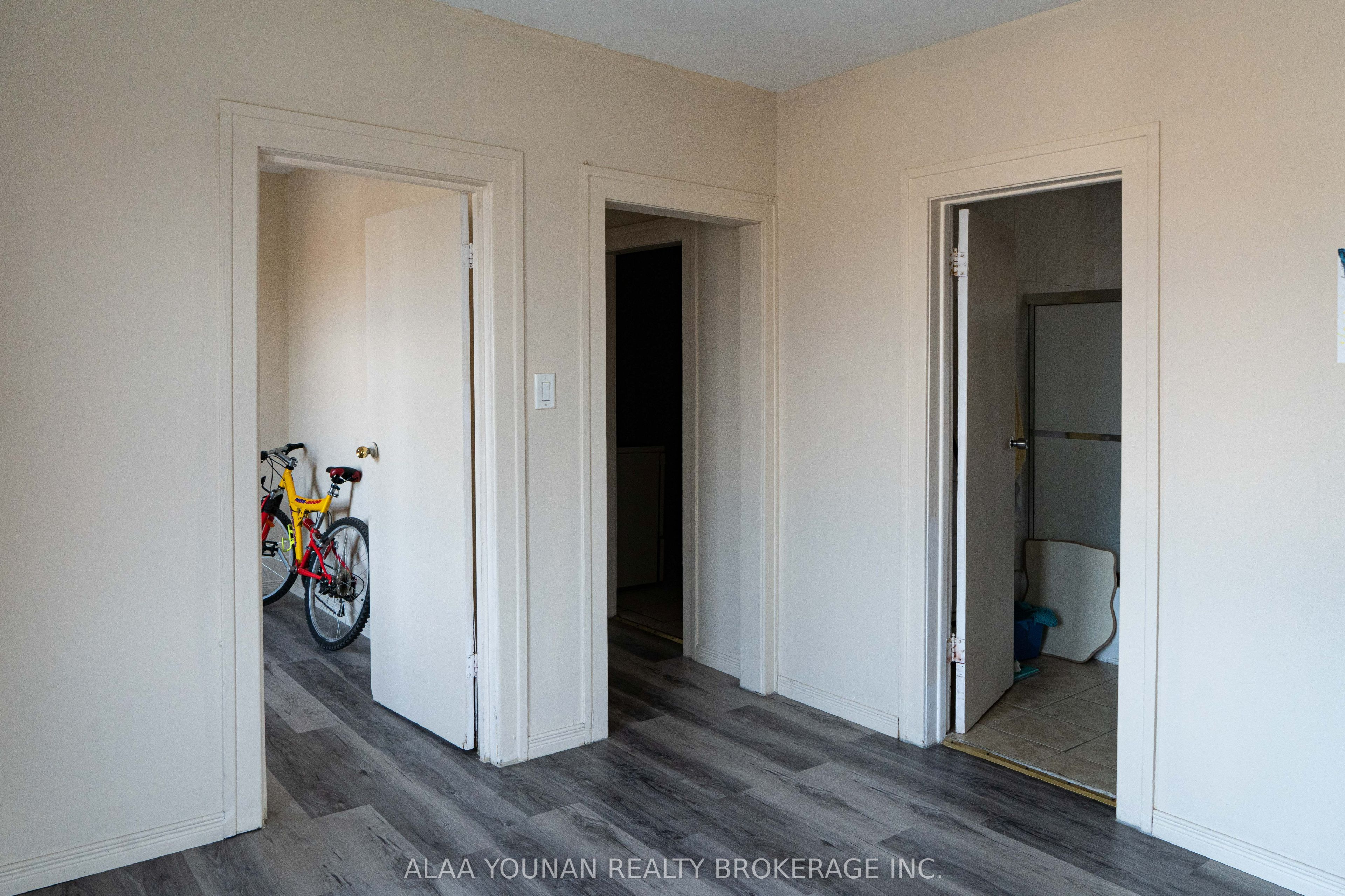 679 Wyandotte Street E Property Photo 25