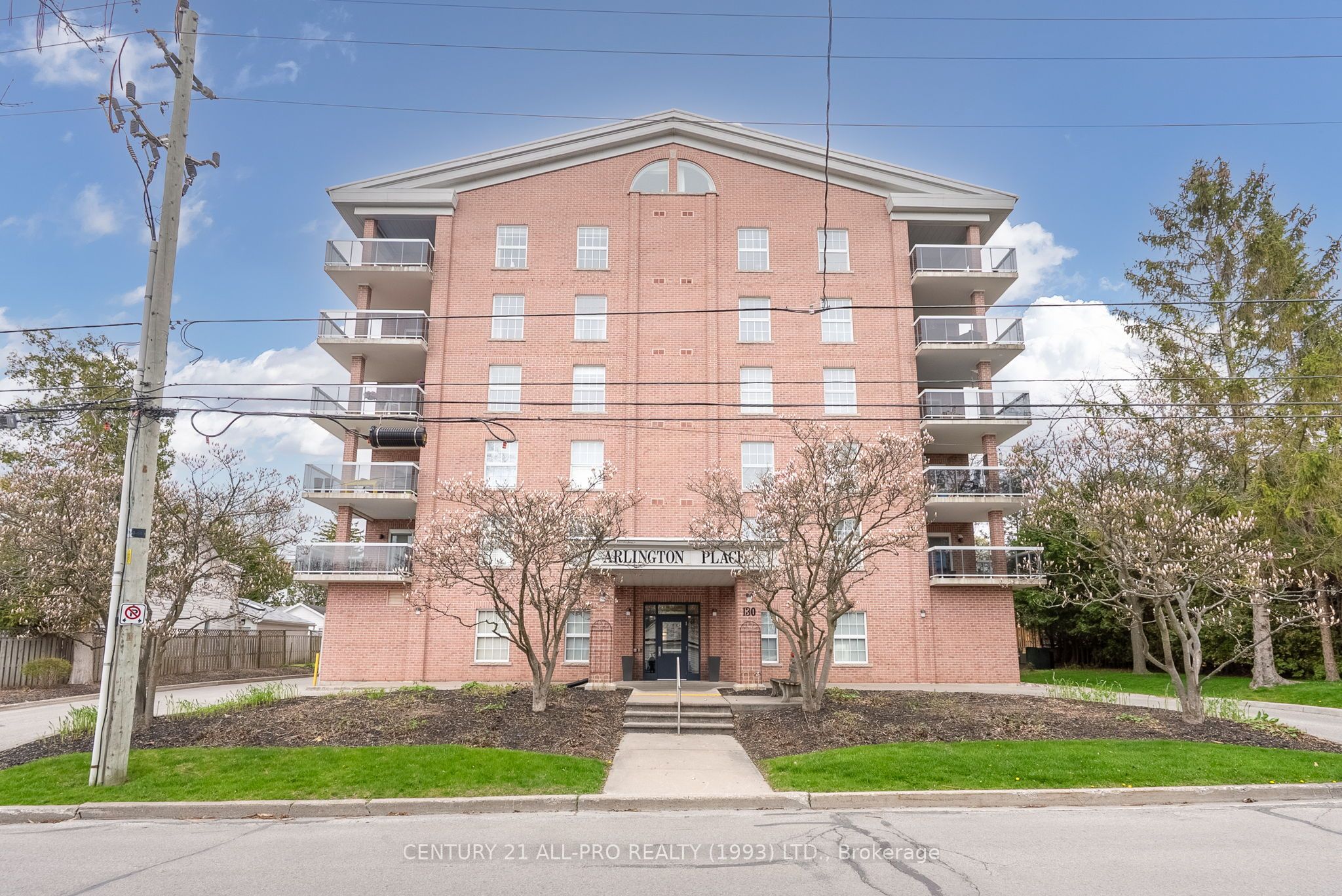 #3C - 130 Queen Street Property Photo 1