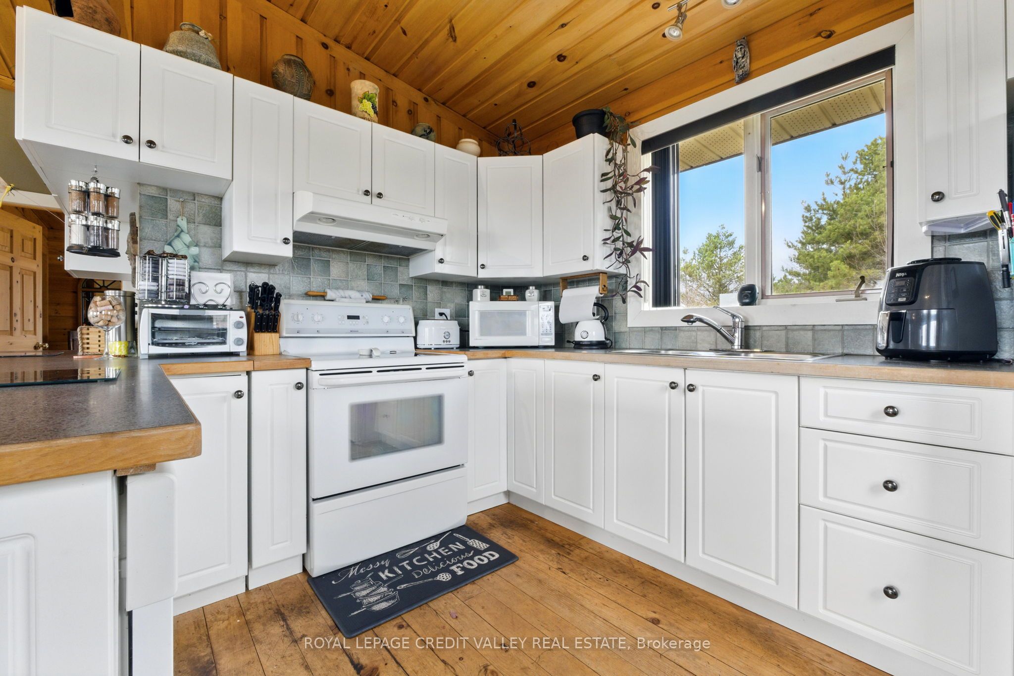 52 Reber Road Property Photo 4