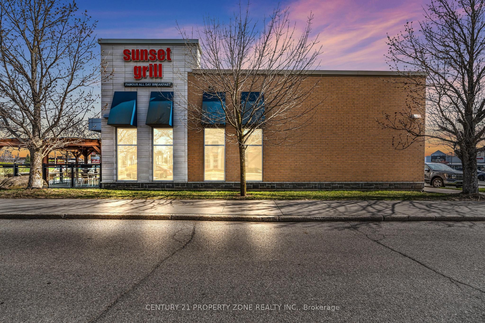 594 Hespeler Road Property Photo 3