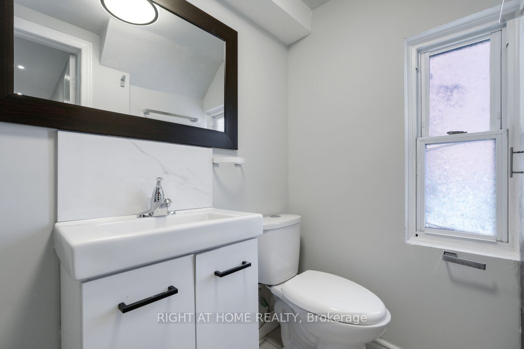 420 Bronson Avenue Property Photo 5