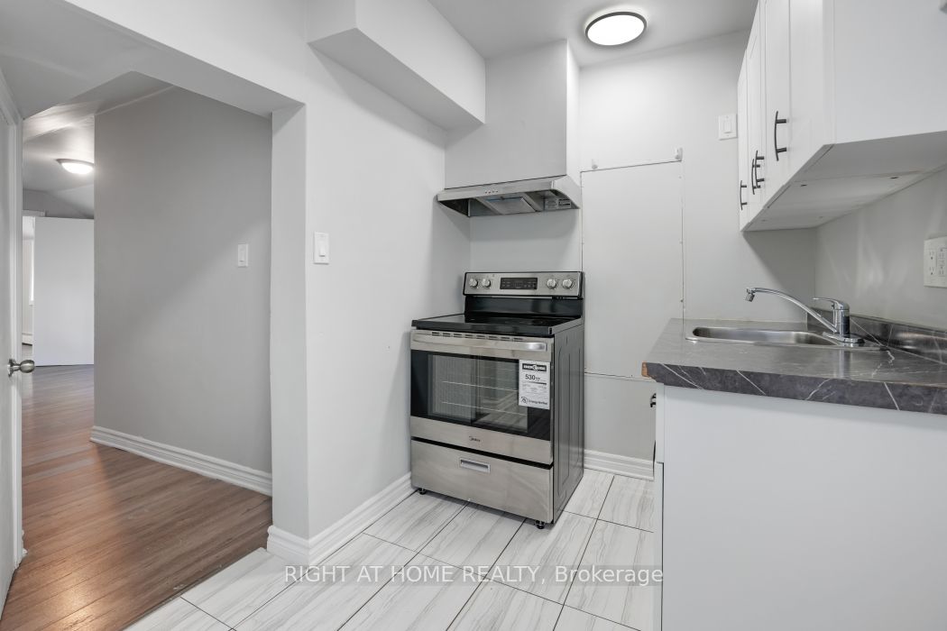 420 Bronson Avenue Property Photo 9
