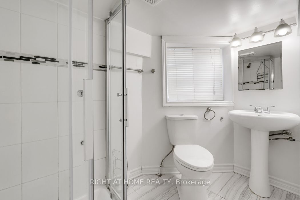 420 Bronson Avenue Property Photo 10