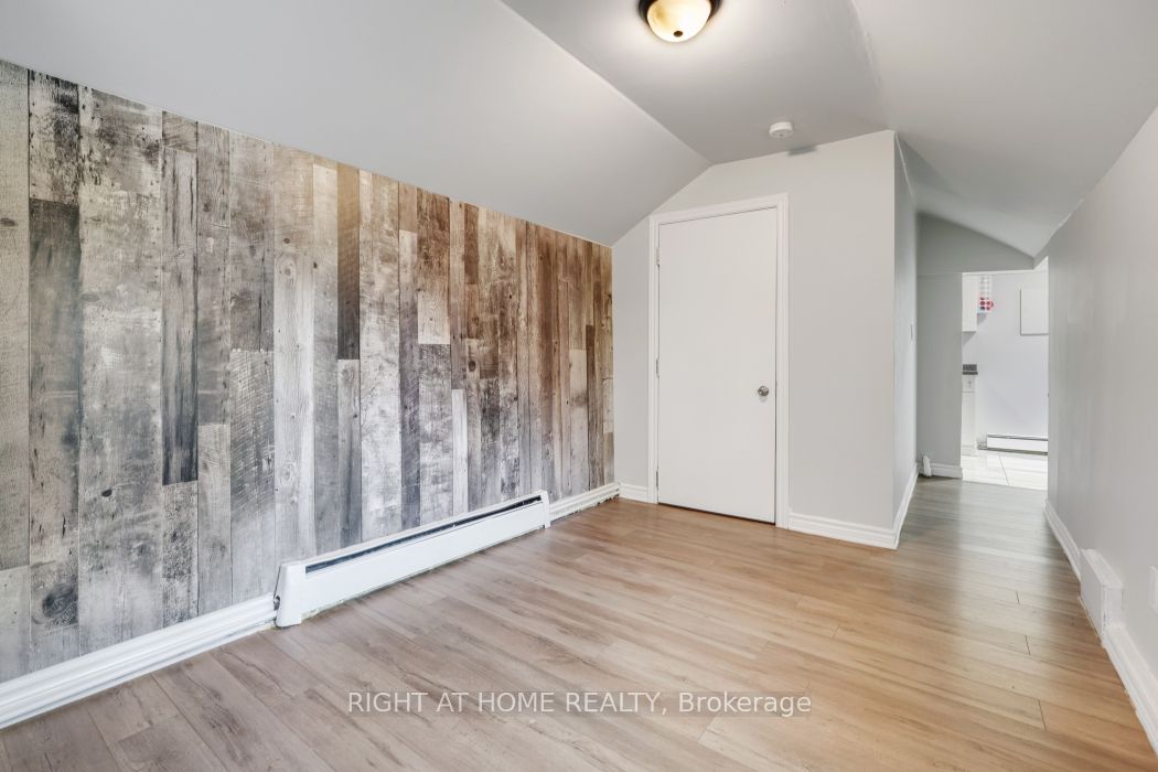 420 Bronson Avenue Property Photo 12