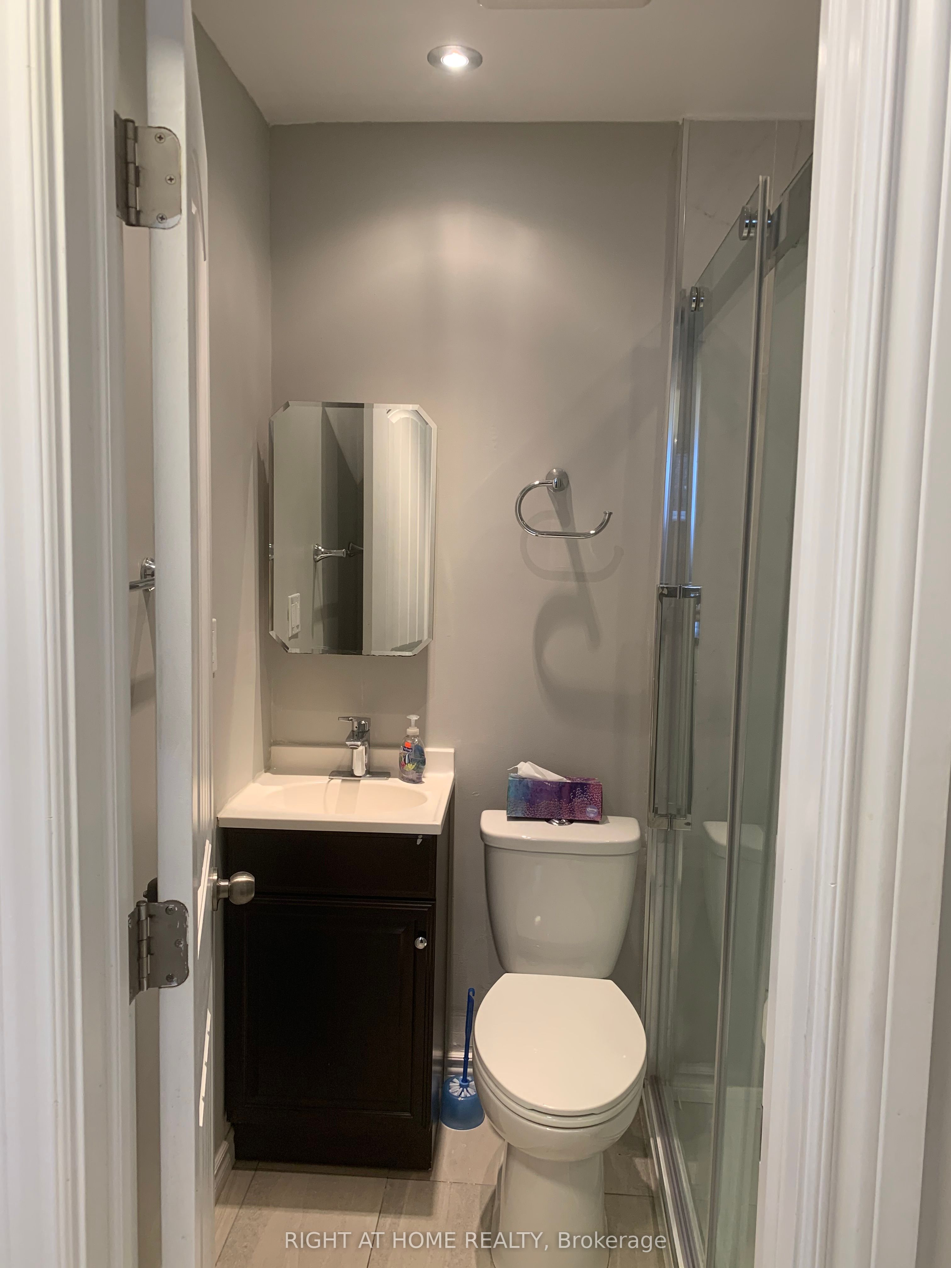 420 Bronson Avenue Property Photo 21