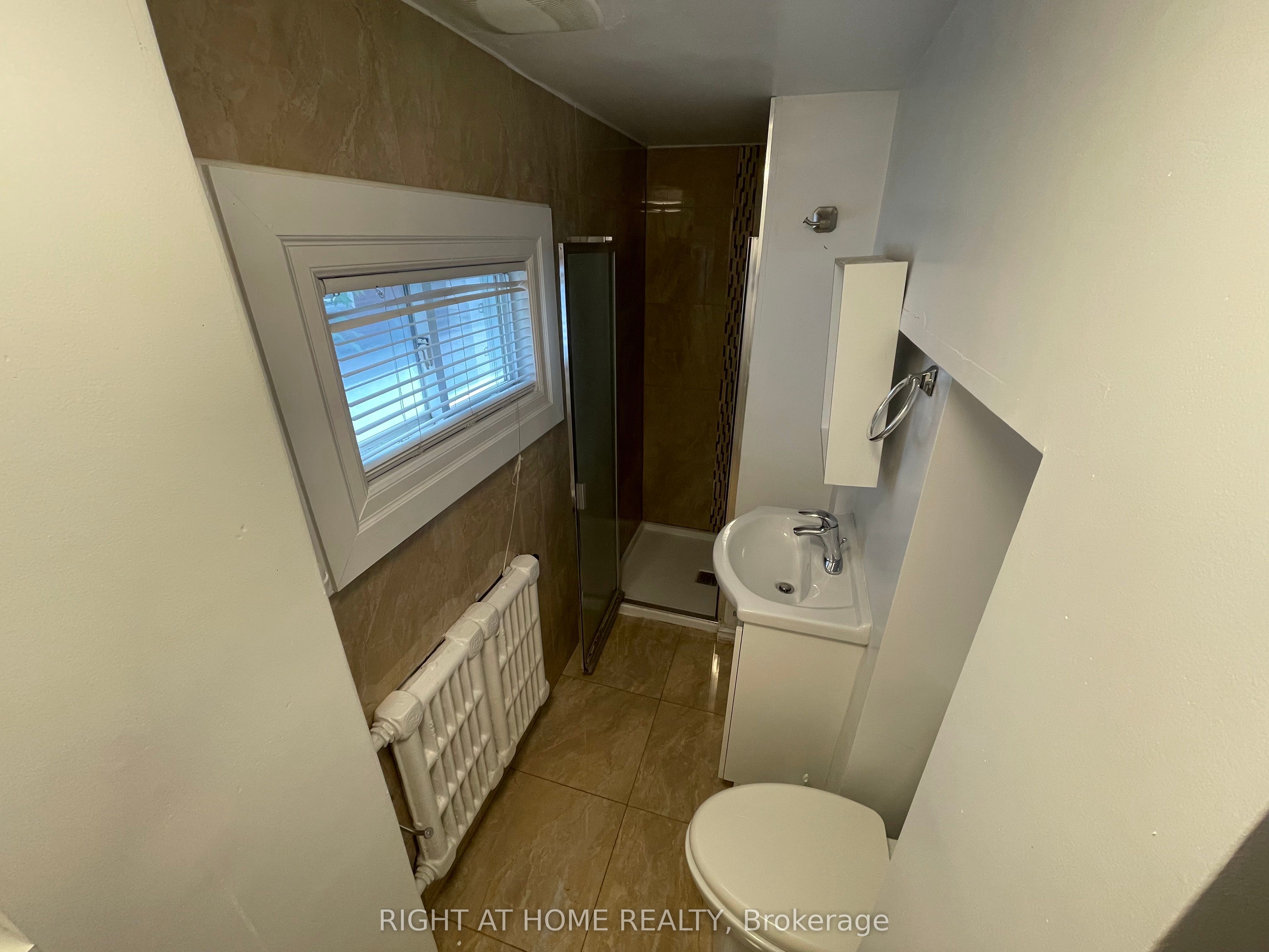 420 Bronson Avenue Property Photo 25