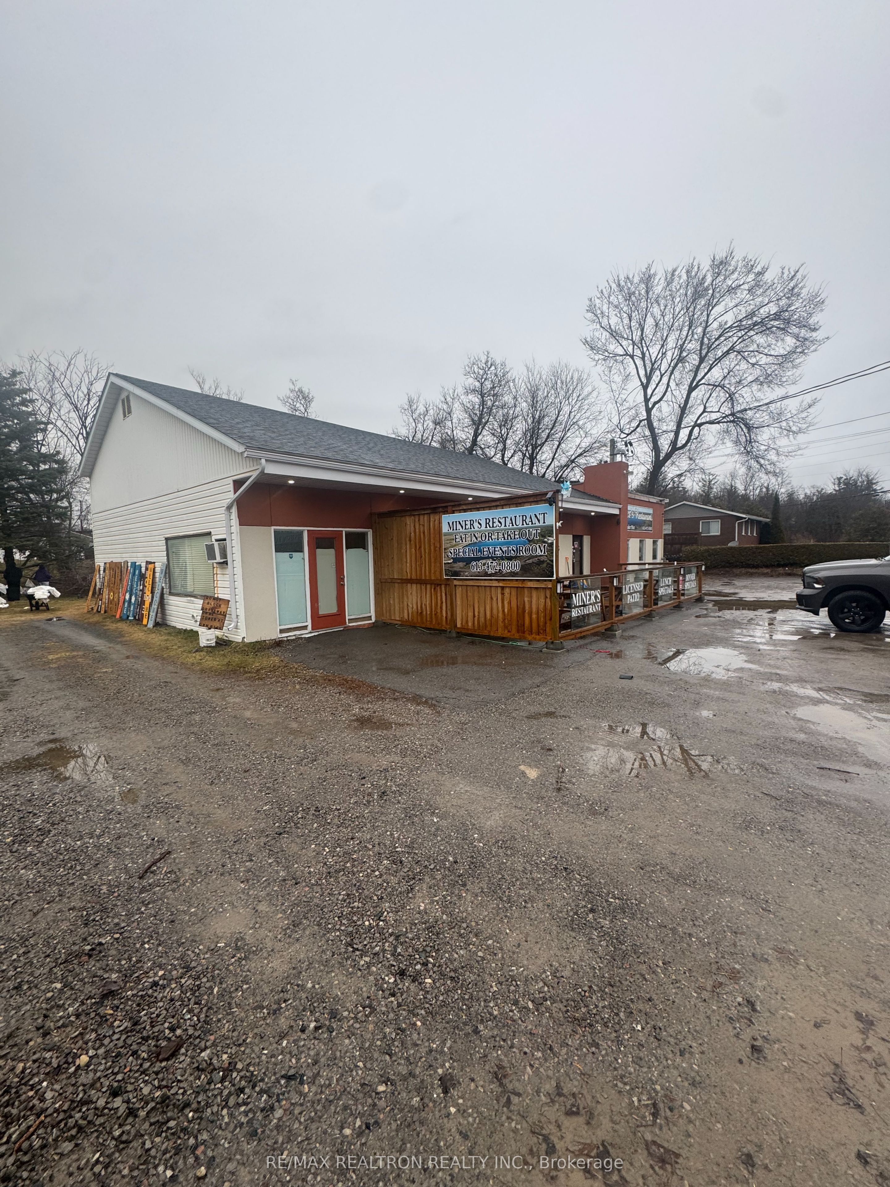 91 And 95 Matthew Street Property Photo 3