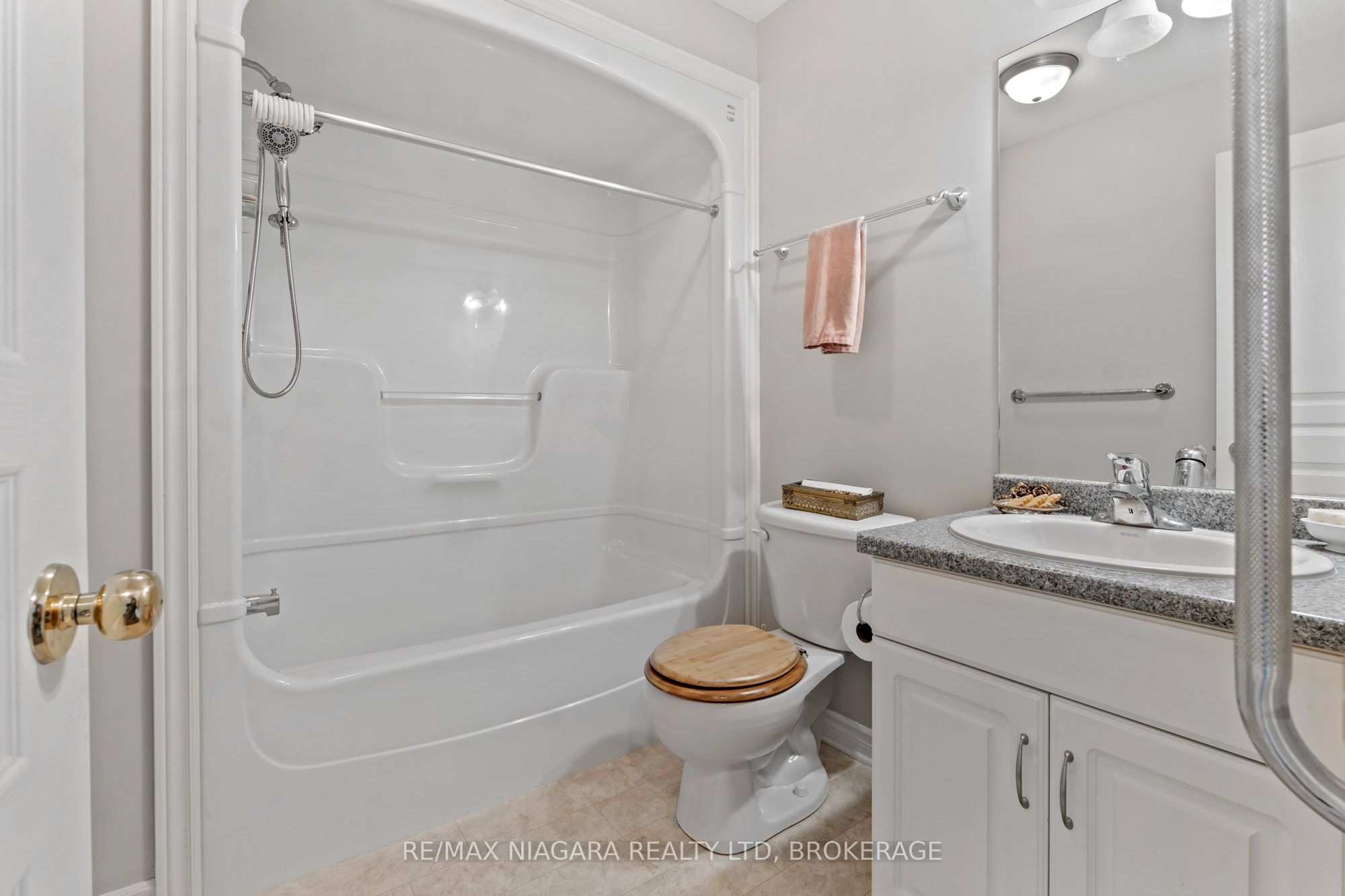 3730 Disher Street 4 Property Photo 6