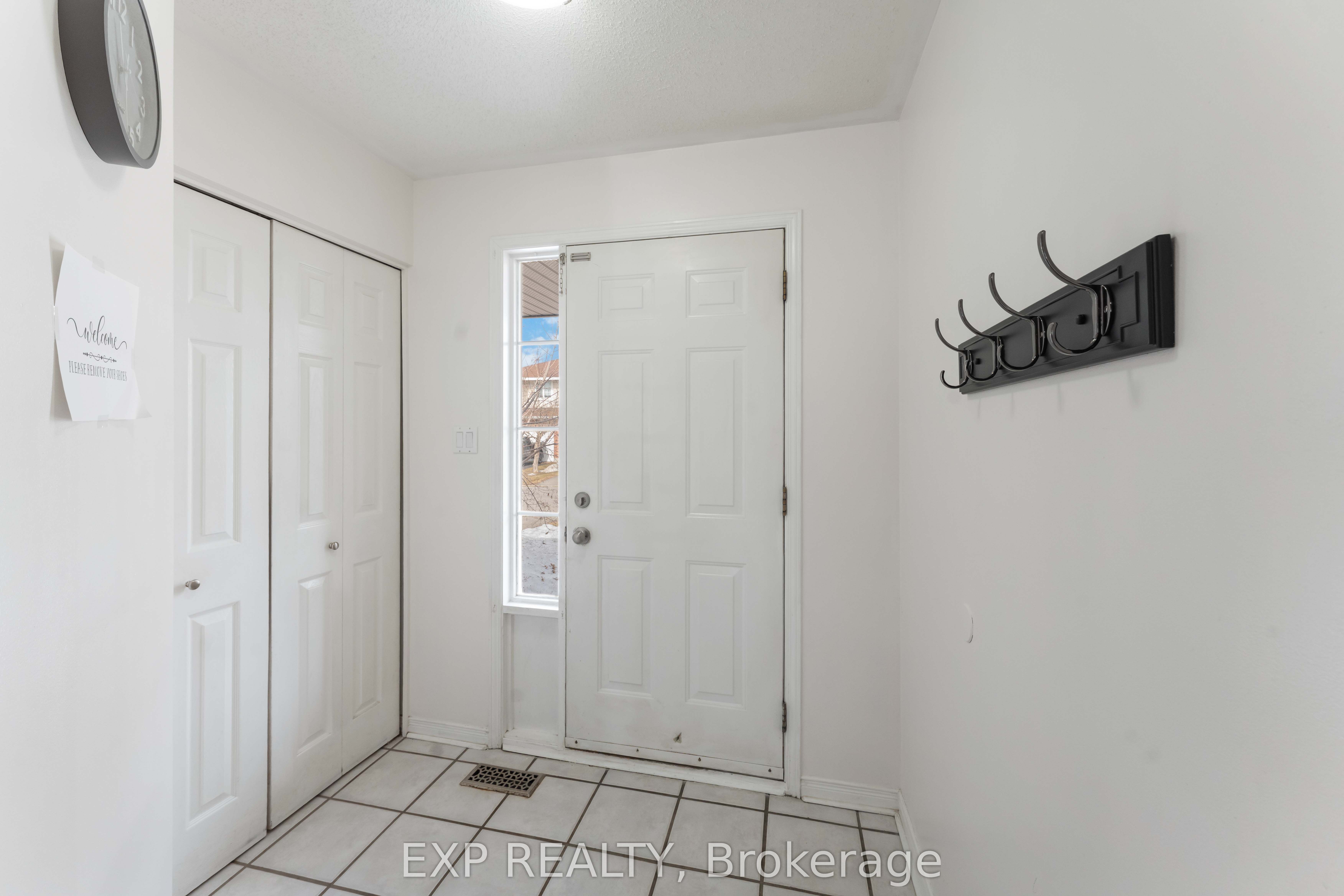2595 Crosscut Terrace Property Photo 2