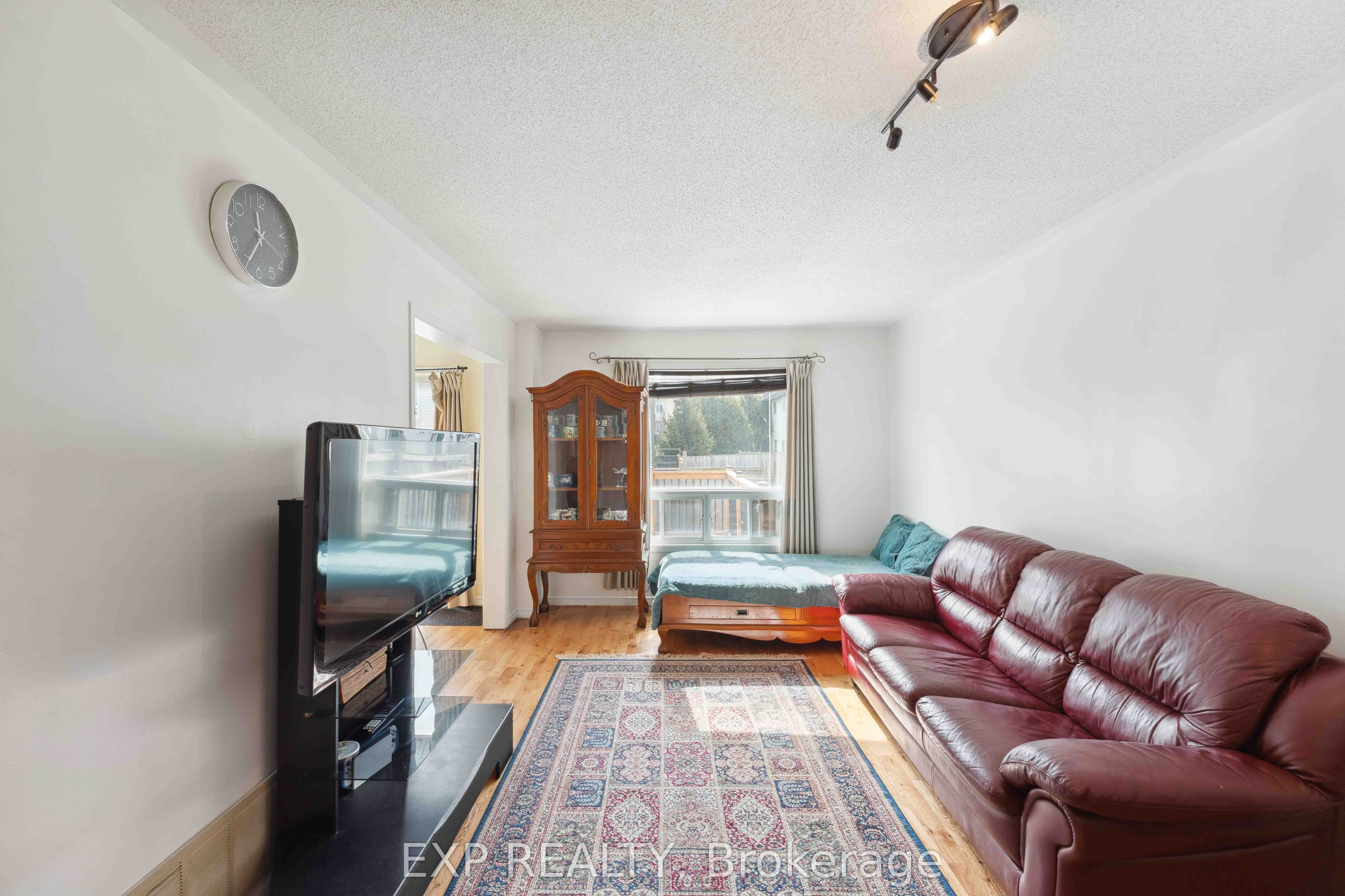 2595 Crosscut Terrace Property Photo 5