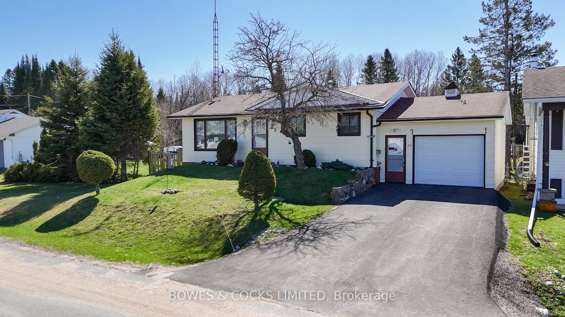 23 Hemlock Street Property Photo