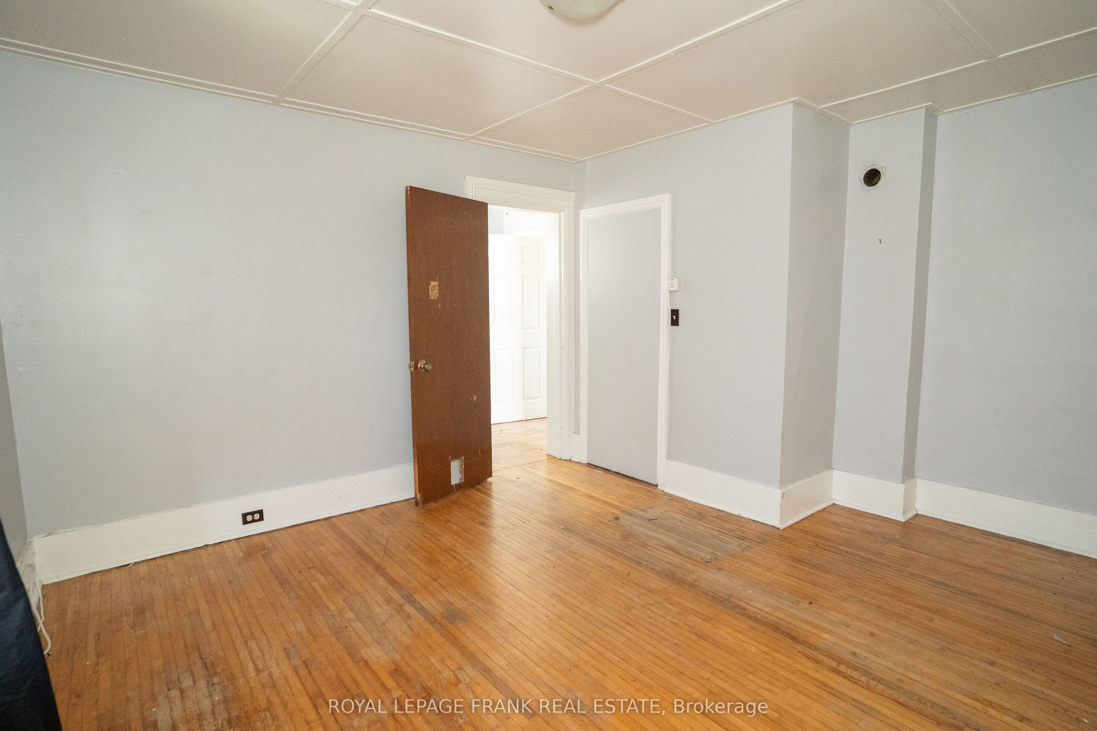50 Lorne Avenue Property Photo 11