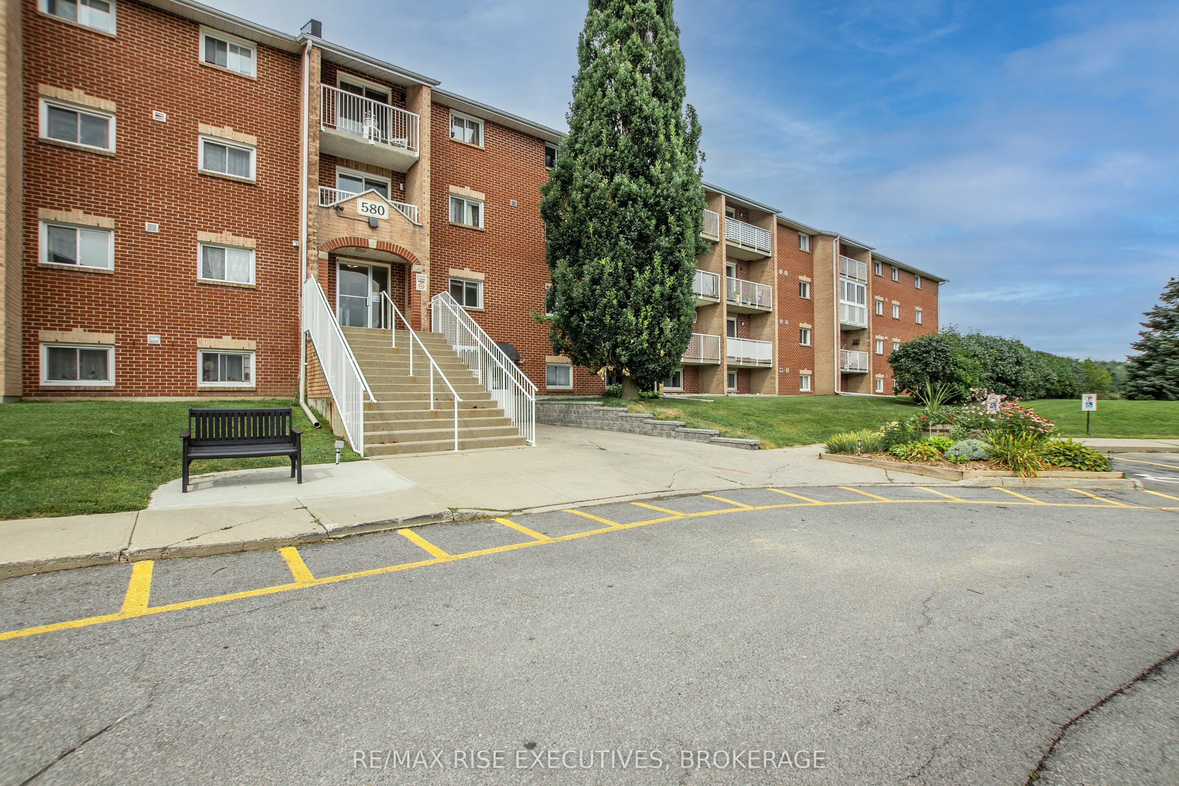 #317 - 580 Armstrong Road Property Photo 2