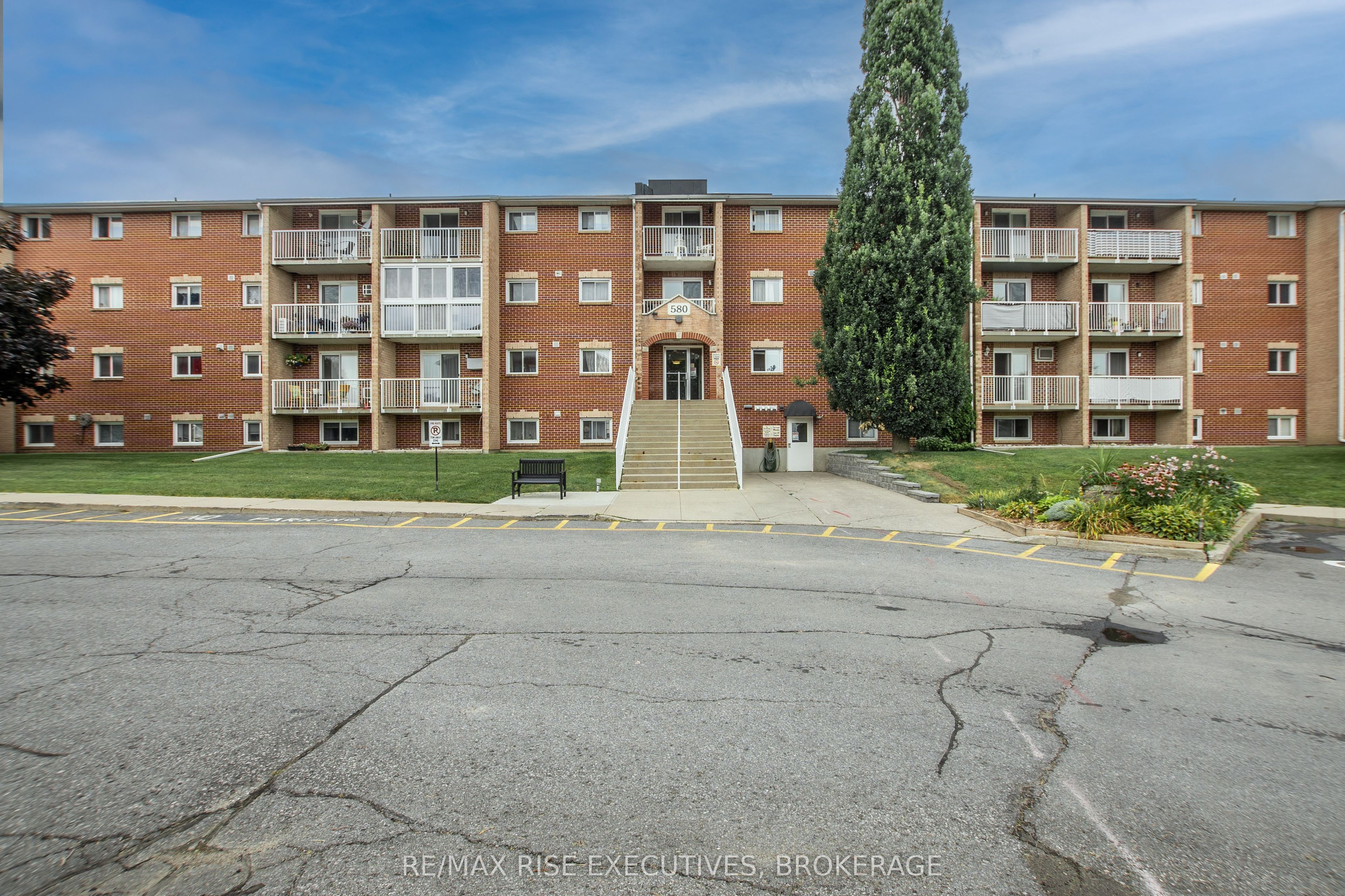 #317 - 580 Armstrong Road Property Photo 6