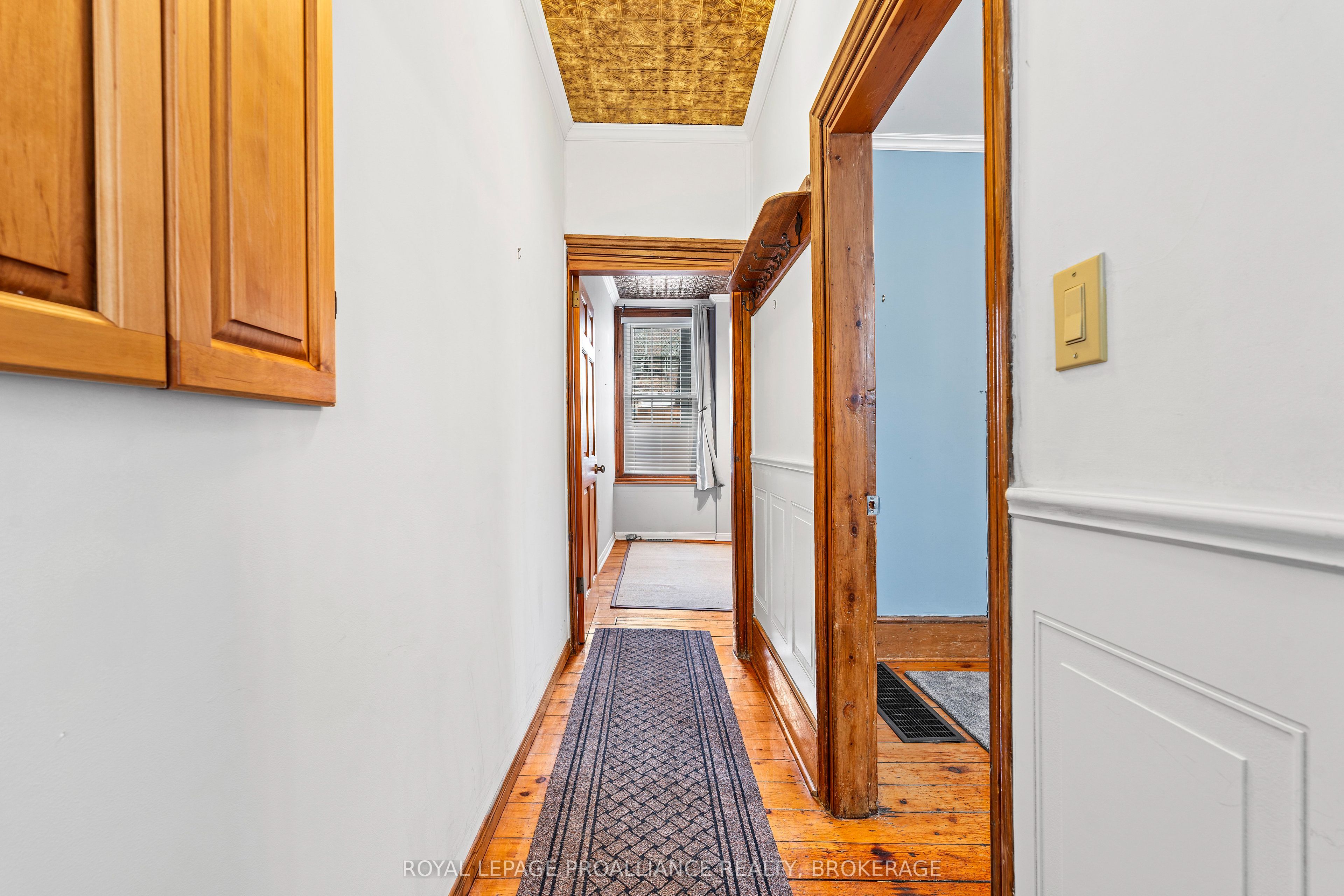 270 Wellington Street Property Photo 4