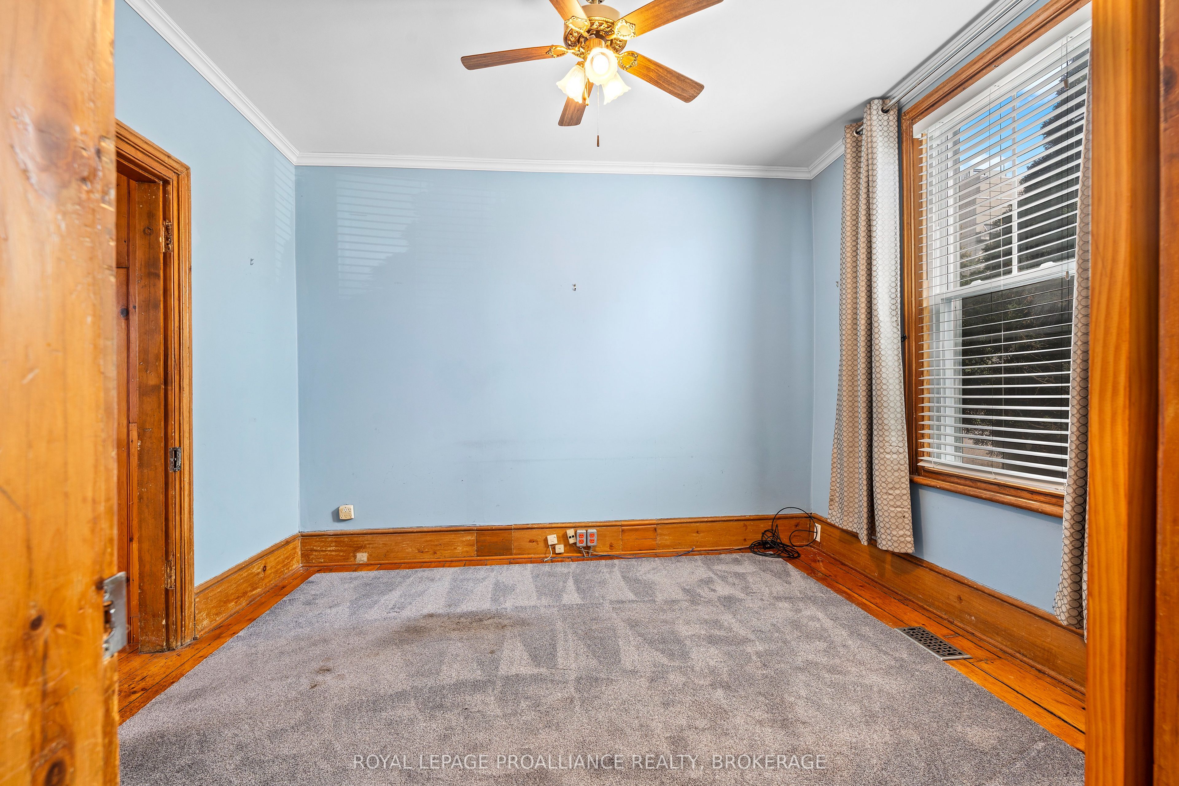 270 Wellington Street Property Photo 5