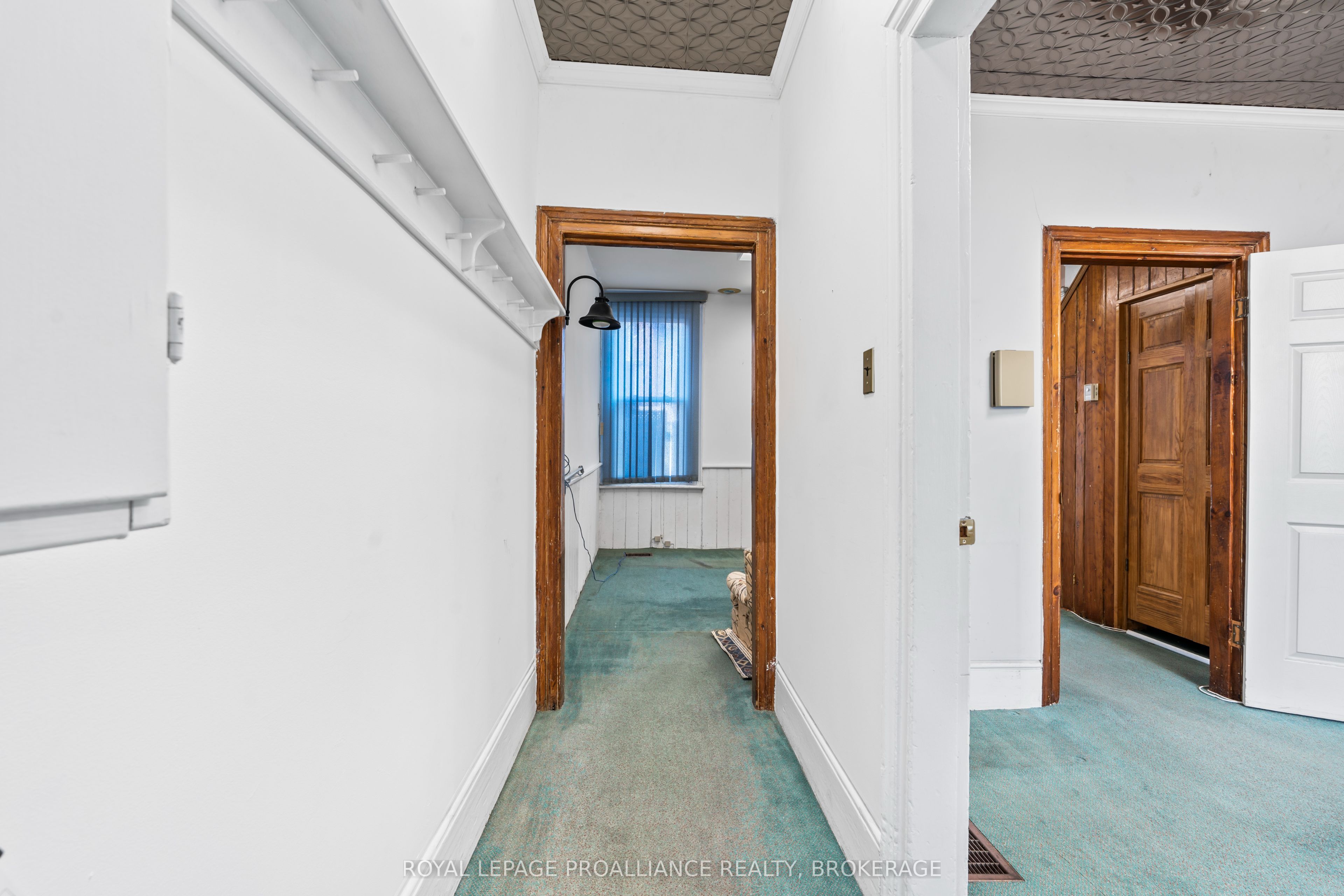 272 Wellington Street Property Photo 4