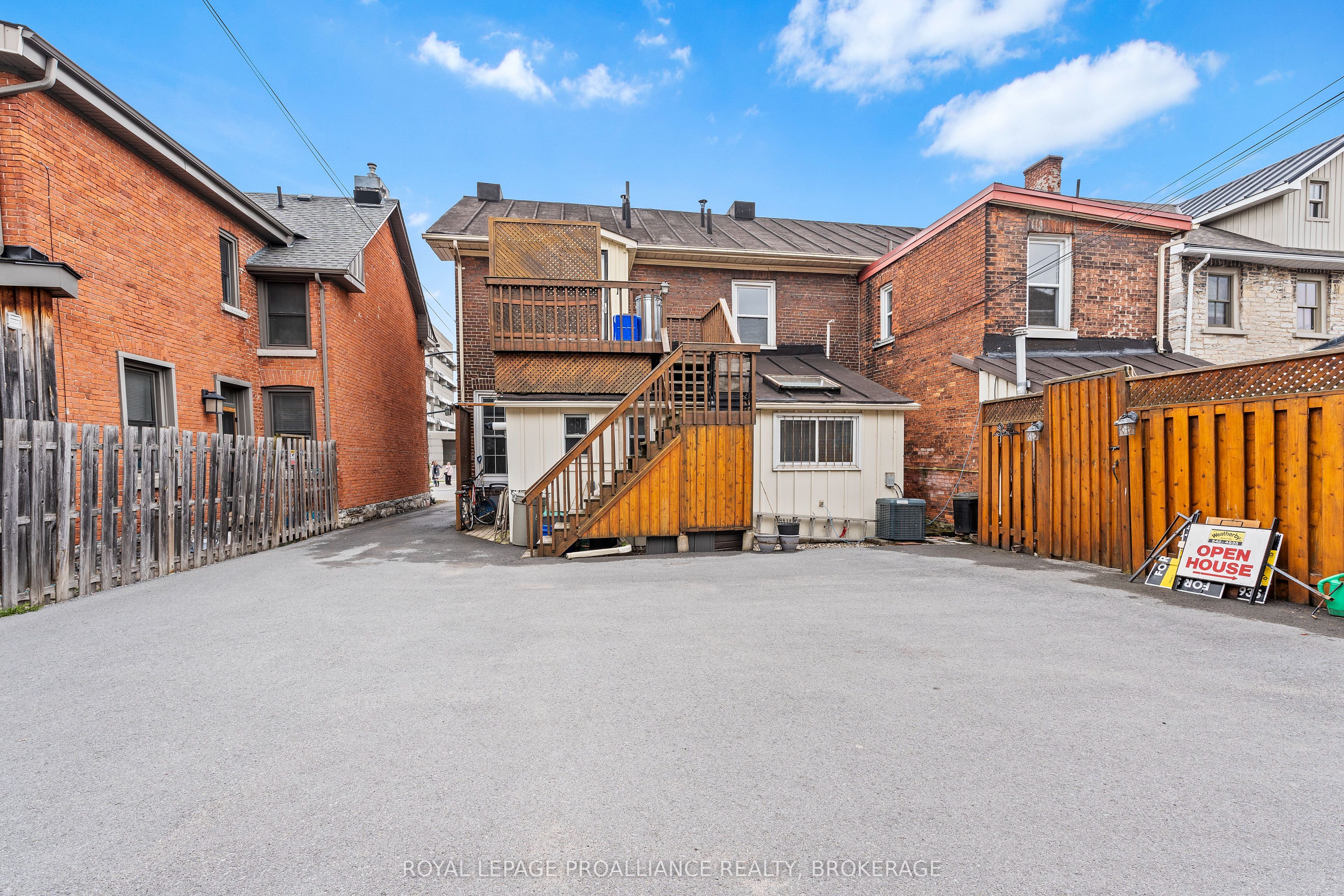 272 Wellington Street Property Photo 18