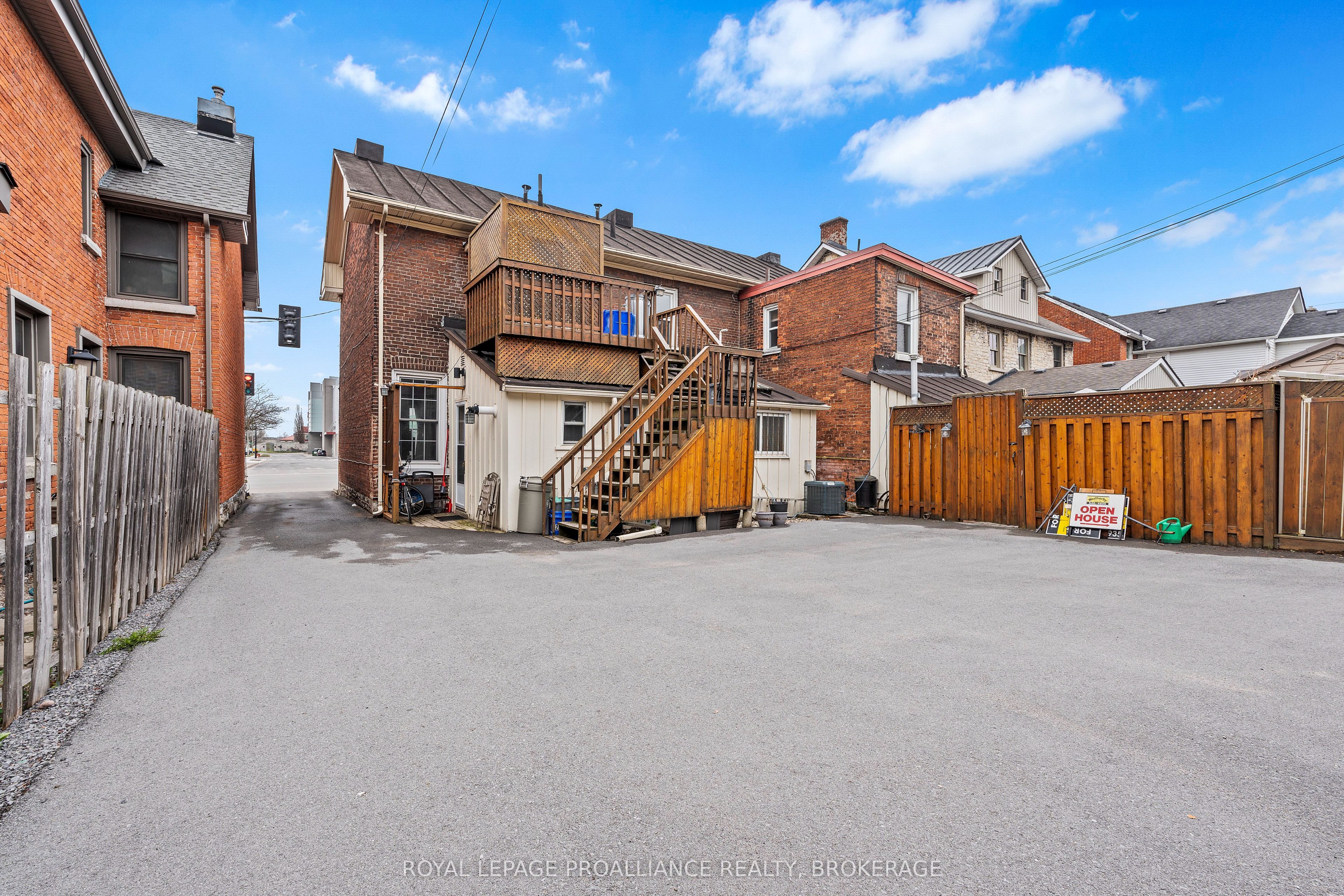 272 Wellington Street Property Photo 19