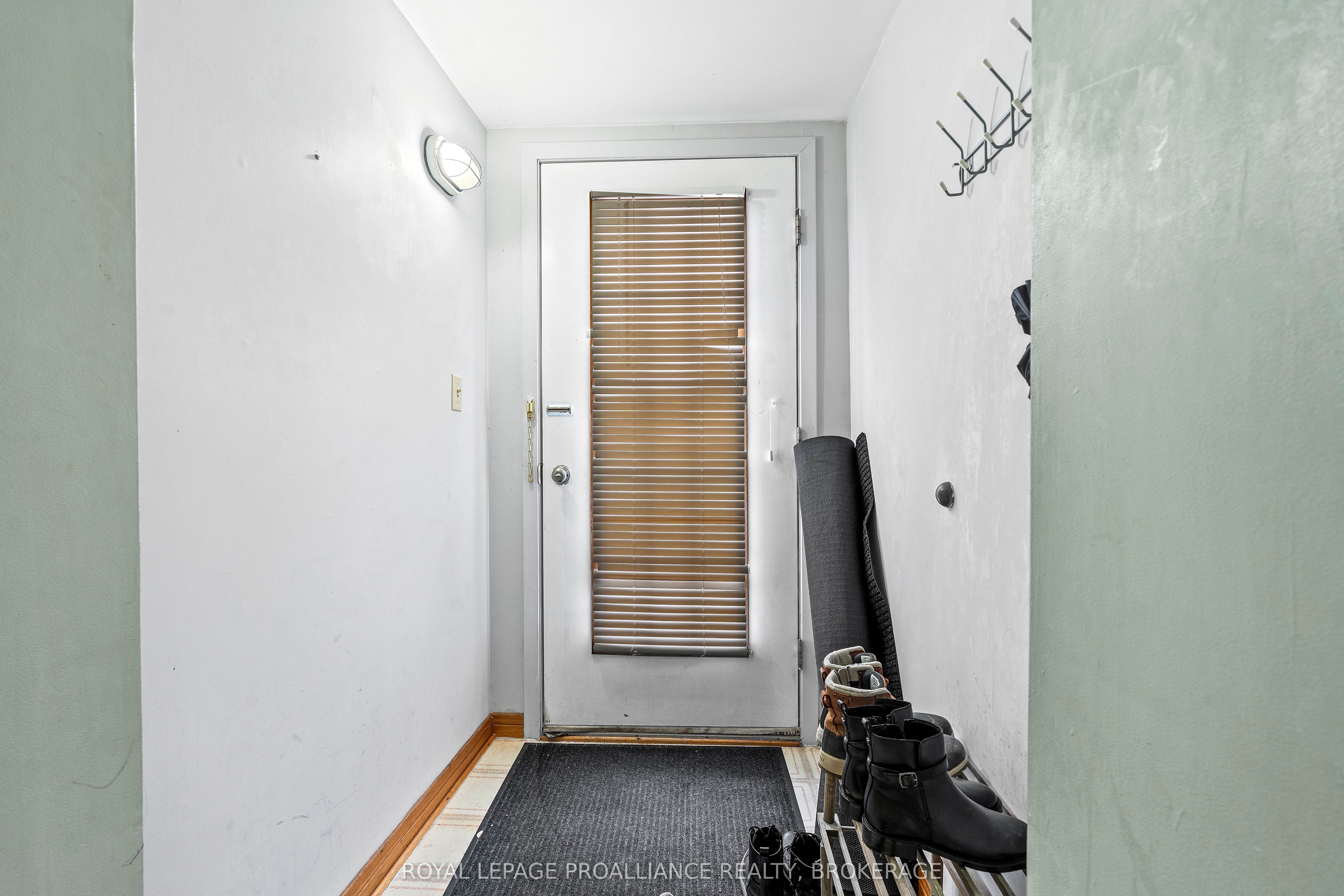 274 Wellington Street Property Photo 17