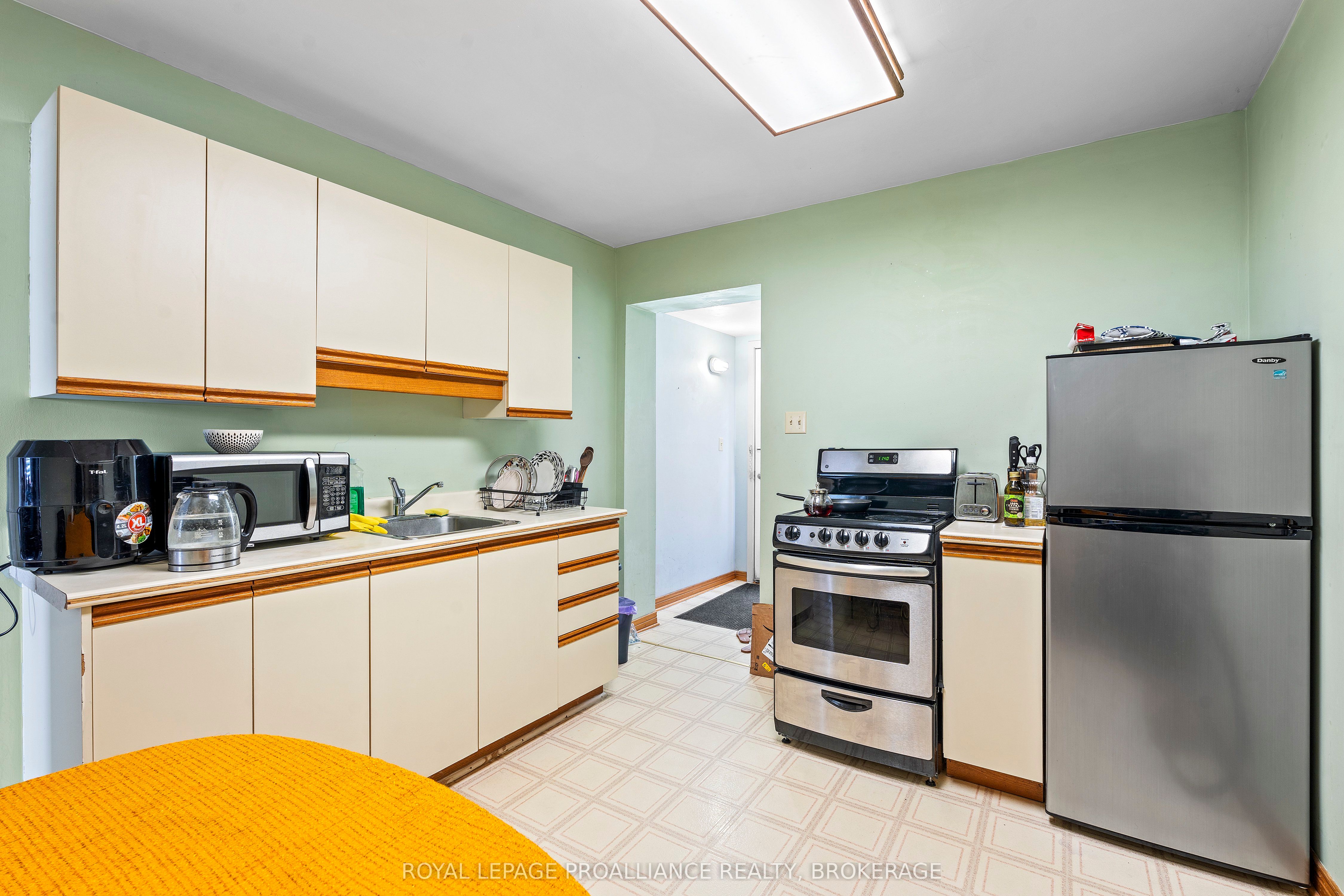 274 Wellington Street Property Photo 19