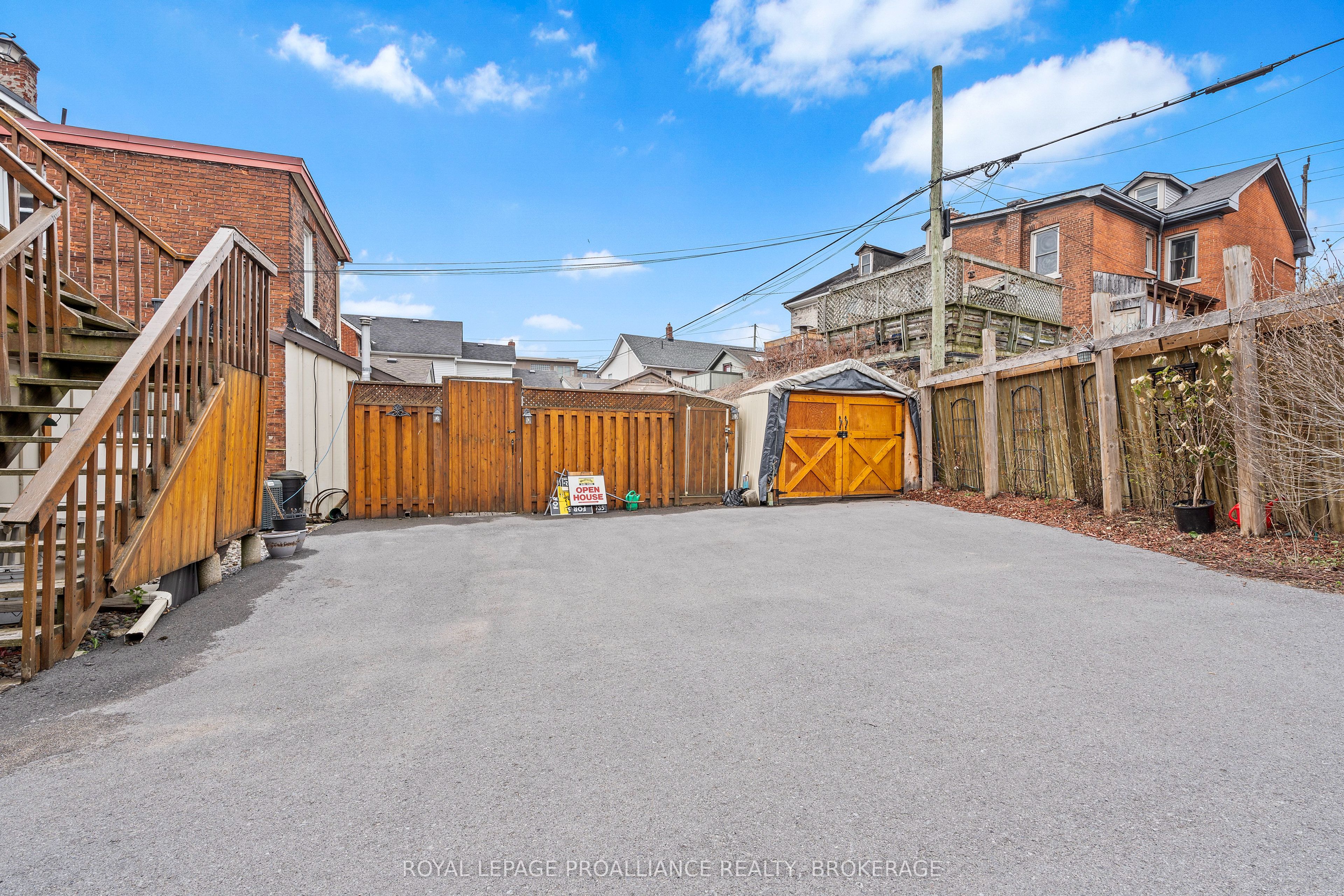 274 Wellington Street Property Photo 25