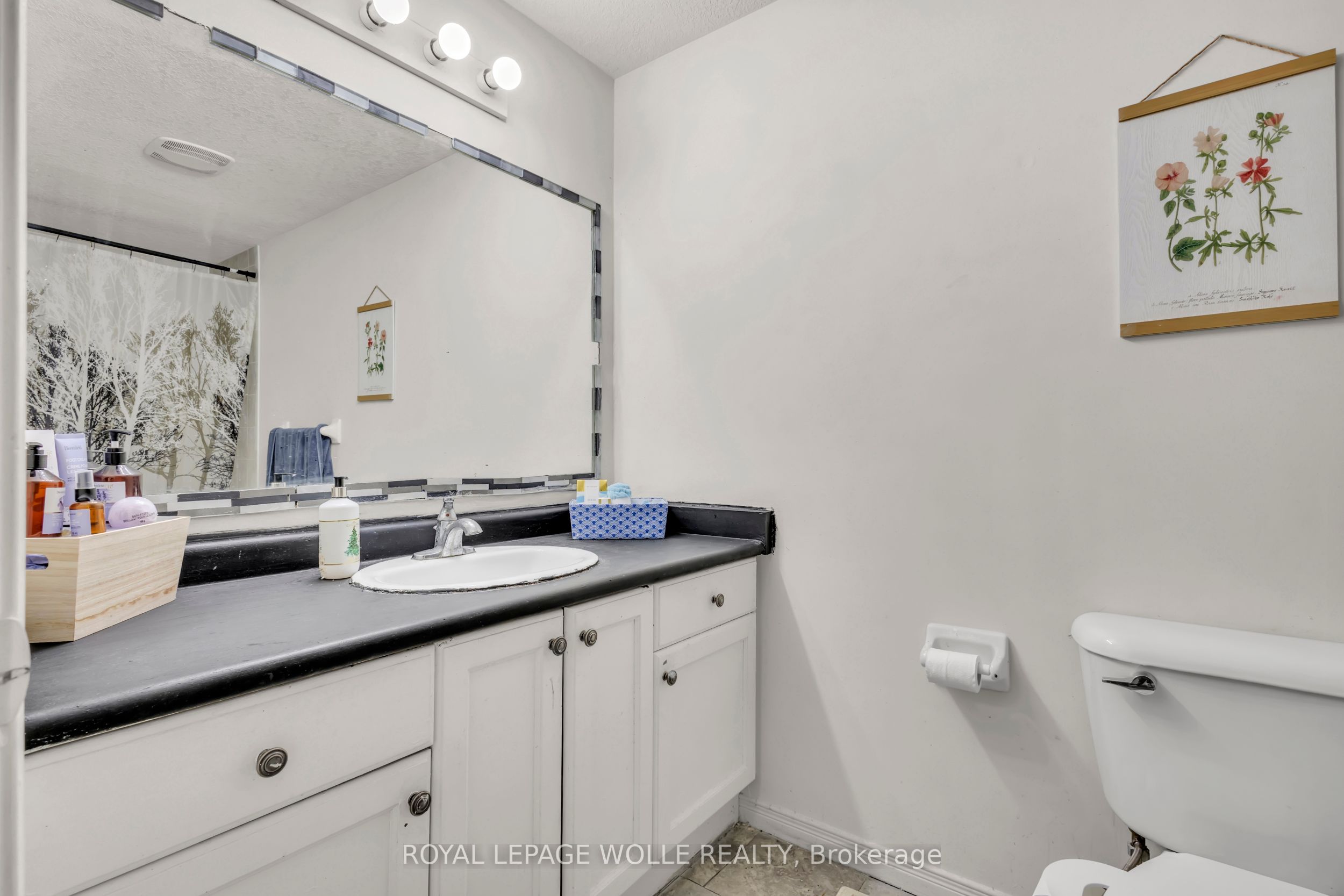 18 Donnenwerth Drive Property Photo 29