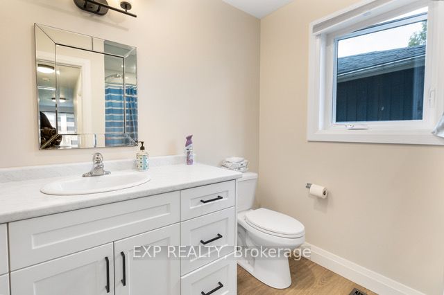 166 Webb Street Property Photo 6