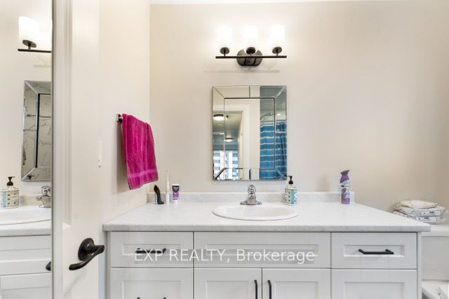 166 Webb Street Property Photo 7
