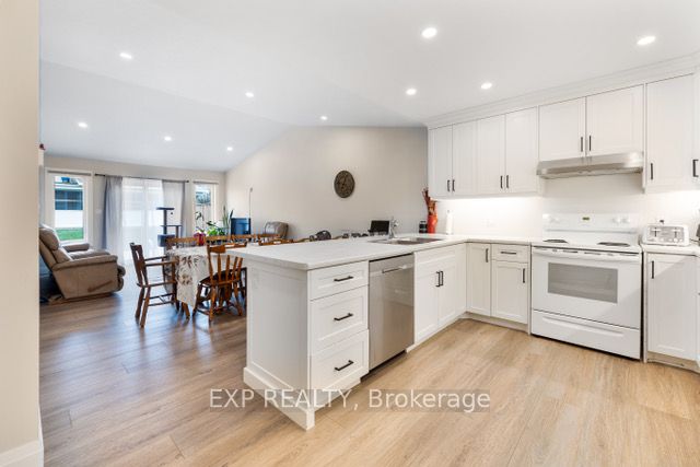 166 Webb Street Property Photo 15