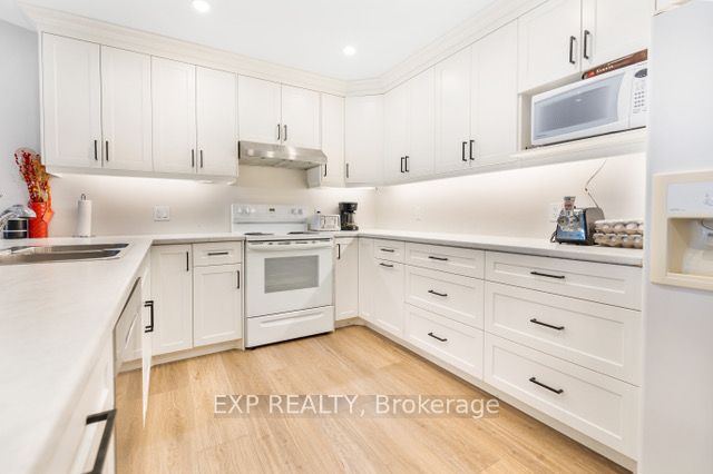 166 Webb Street Property Photo 23