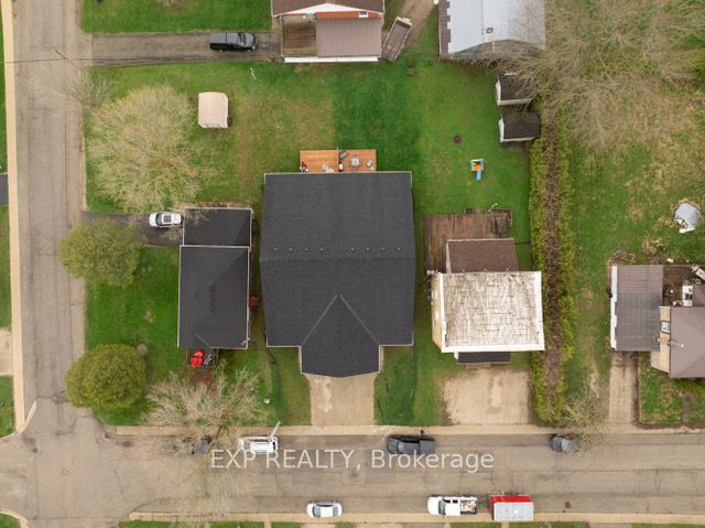 166 Webb Street Property Photo 32